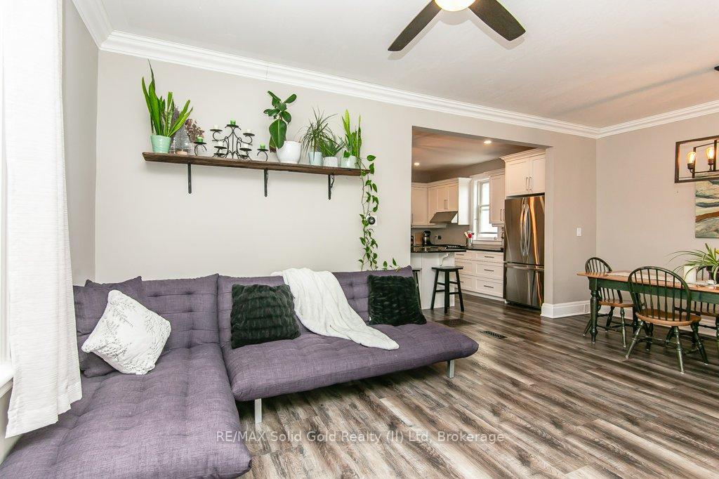 Photo 9 of 46 Young Street E, Waterloo — HOMEH