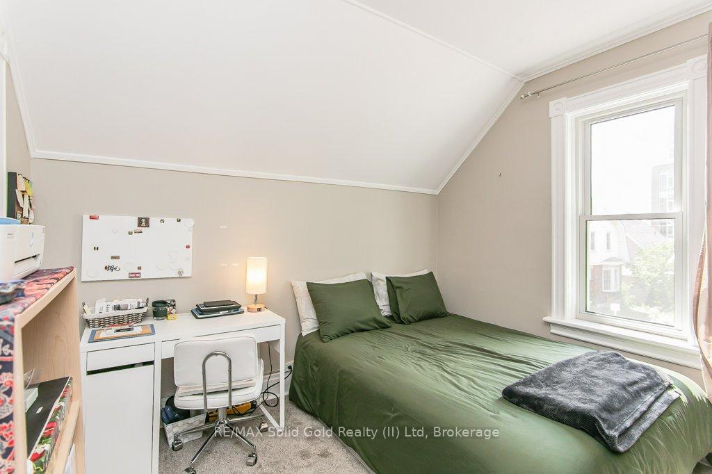 Photo 25 of 46 Young Street E, Waterloo — HOMEH