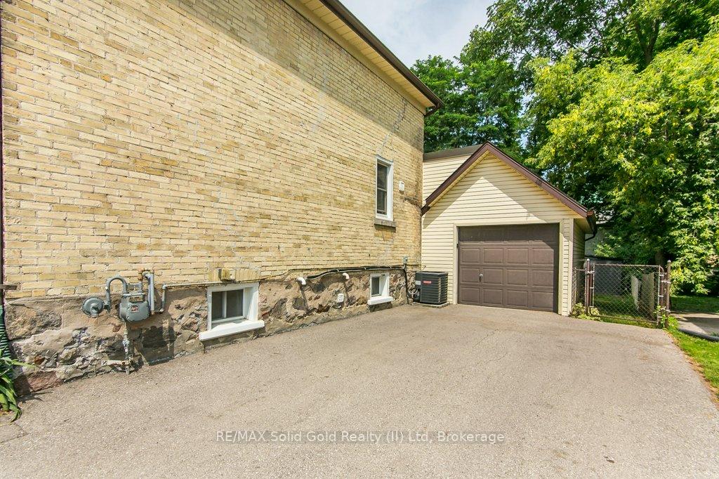 Photo 42 of 46 Young Street E, Waterloo — HOMEH