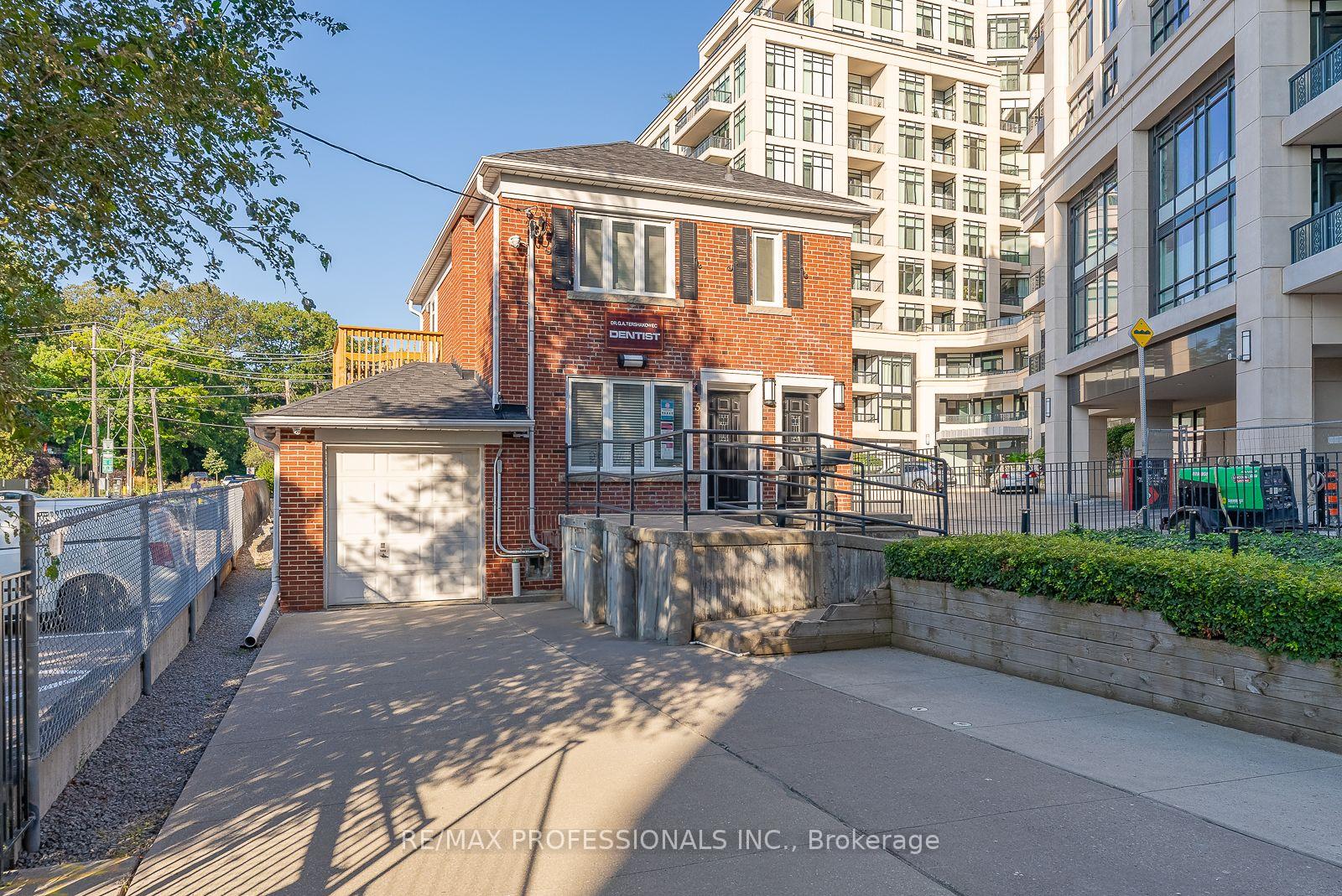 Front of Unit Lower, 5B Old Mill Drive