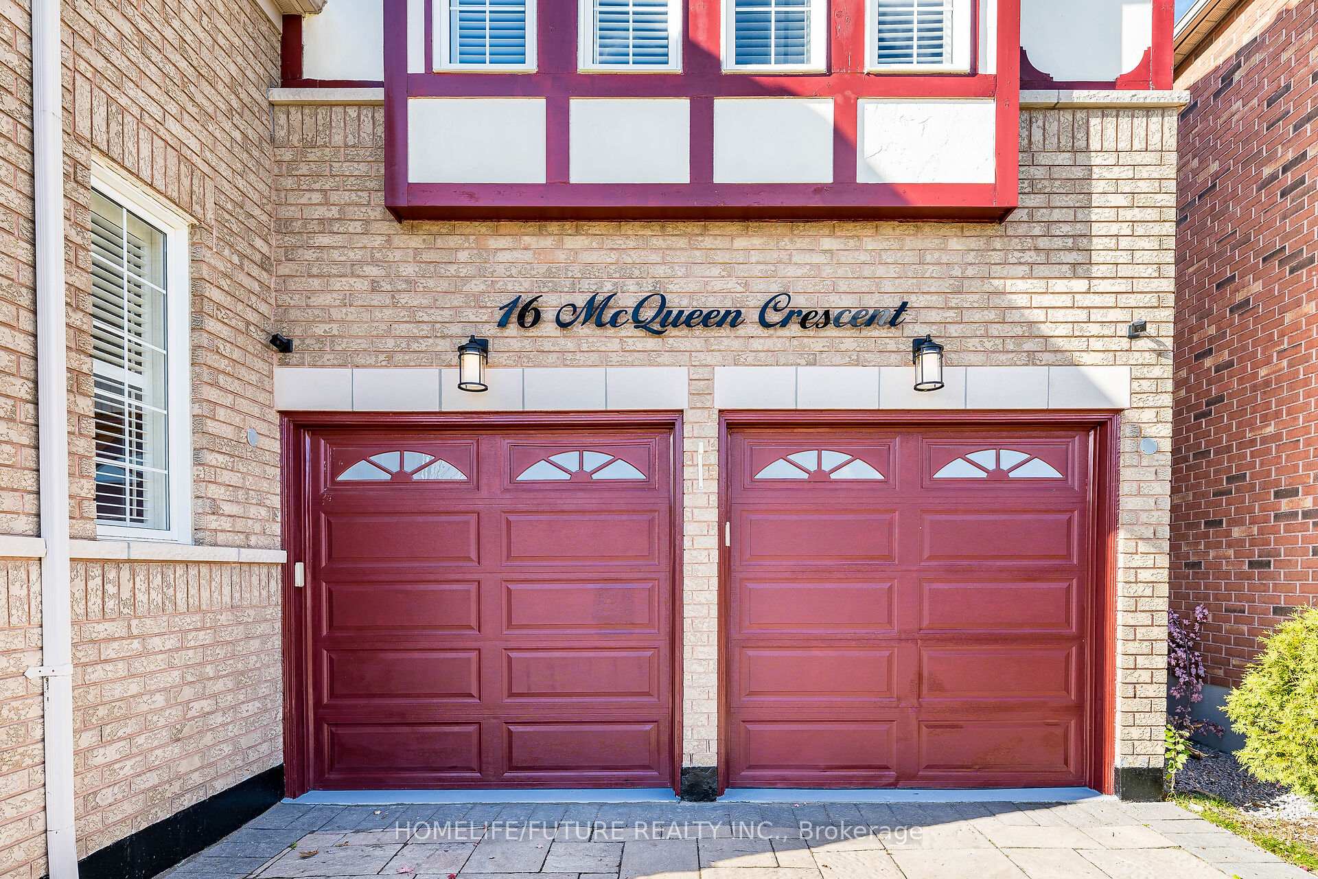 Photo 5 of 16 Mcqueen Crescent, Ajax, Northwest Ajax — HOMEH