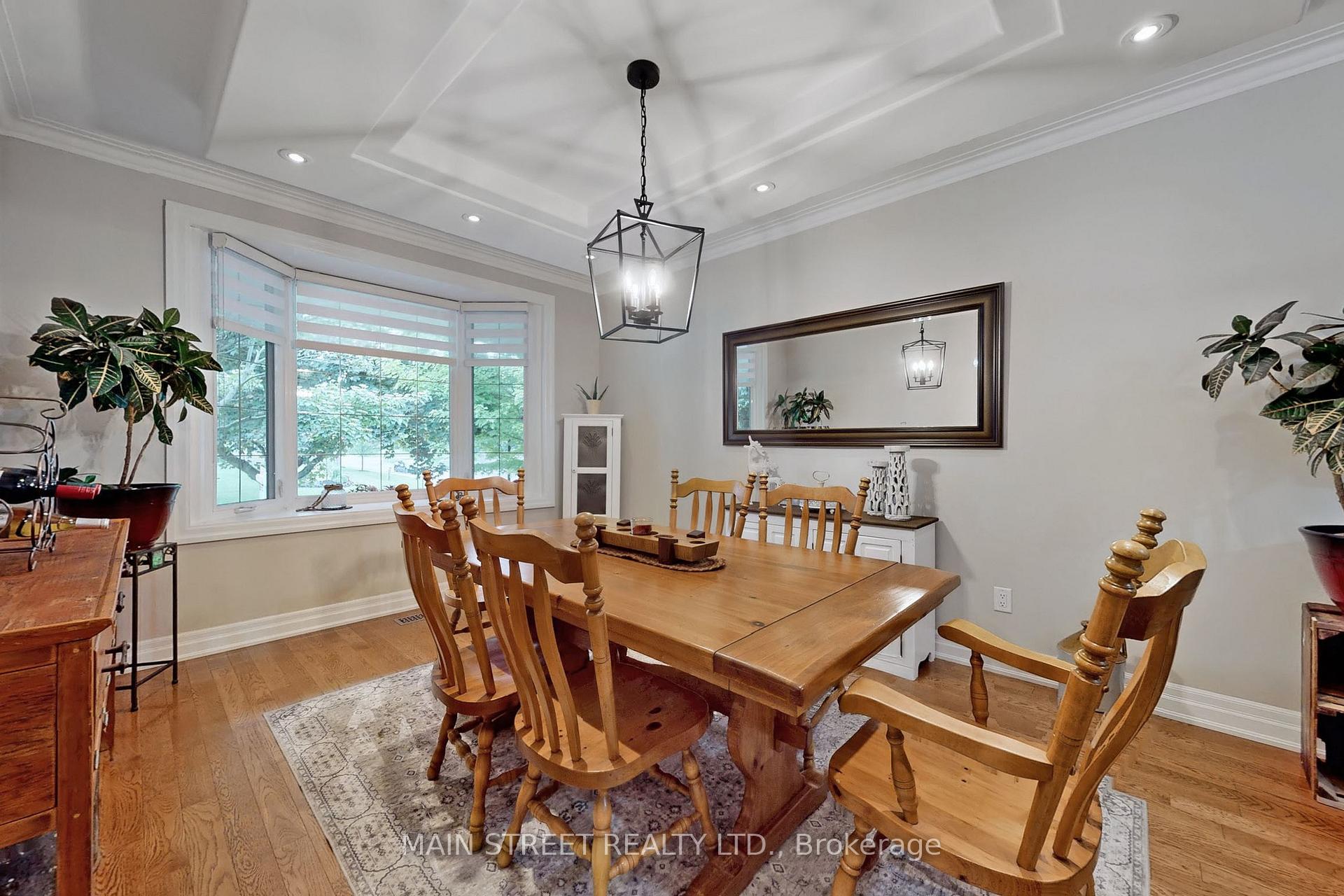 Photo 16 of 21 Munro Crescent, Uxbridge — HOMEH