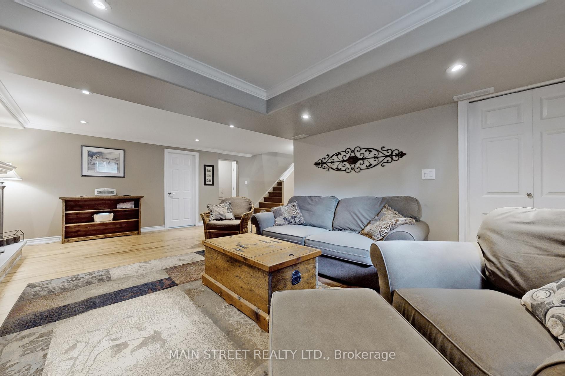 Photo 29 of 21 Munro Crescent, Uxbridge — HOMEH