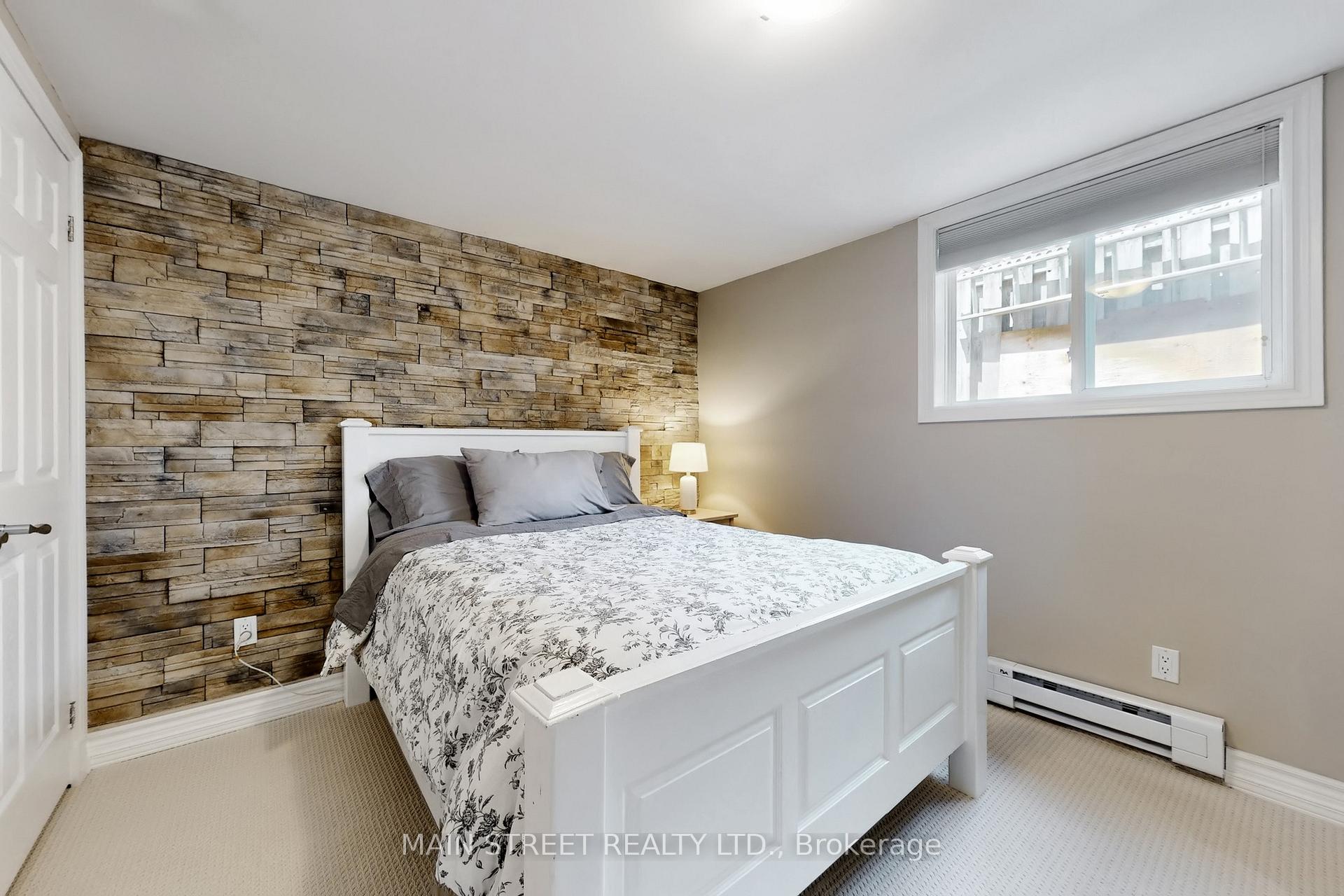 Photo 30 of 21 Munro Crescent, Uxbridge — HOMEH