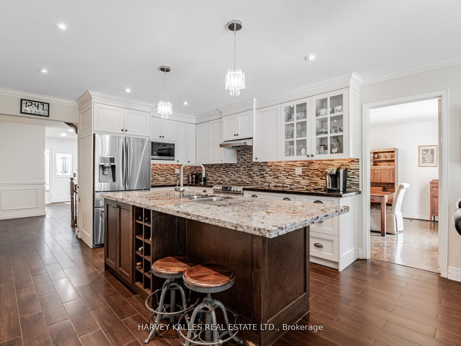 Photo 14 of 85 Franmore Circle, Vaughan, Crestwood-Springfarm-Yorkhill — HOMEH