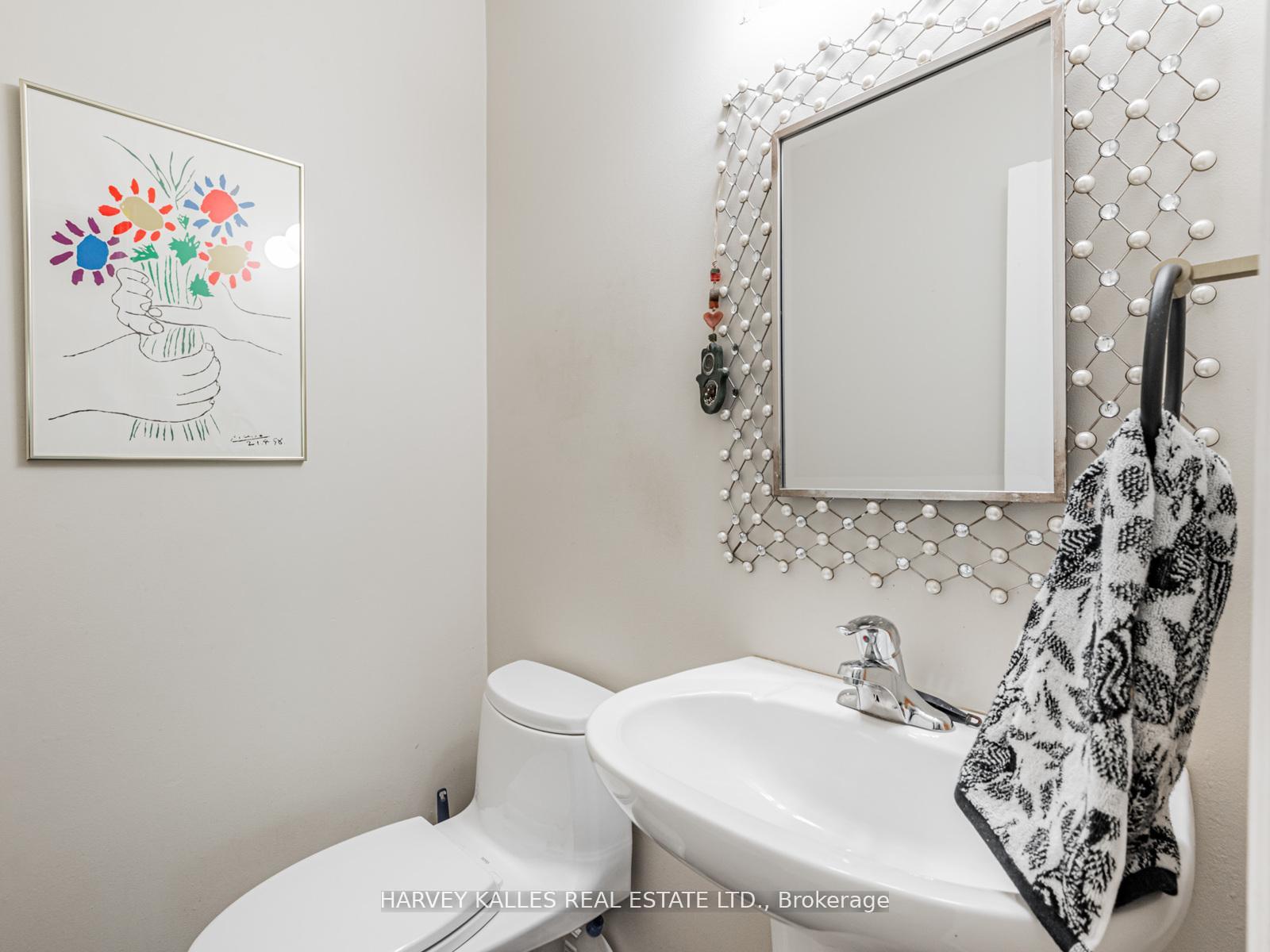 Photo 19 of 85 Franmore Circle, Vaughan, Crestwood-Springfarm-Yorkhill — HOMEH