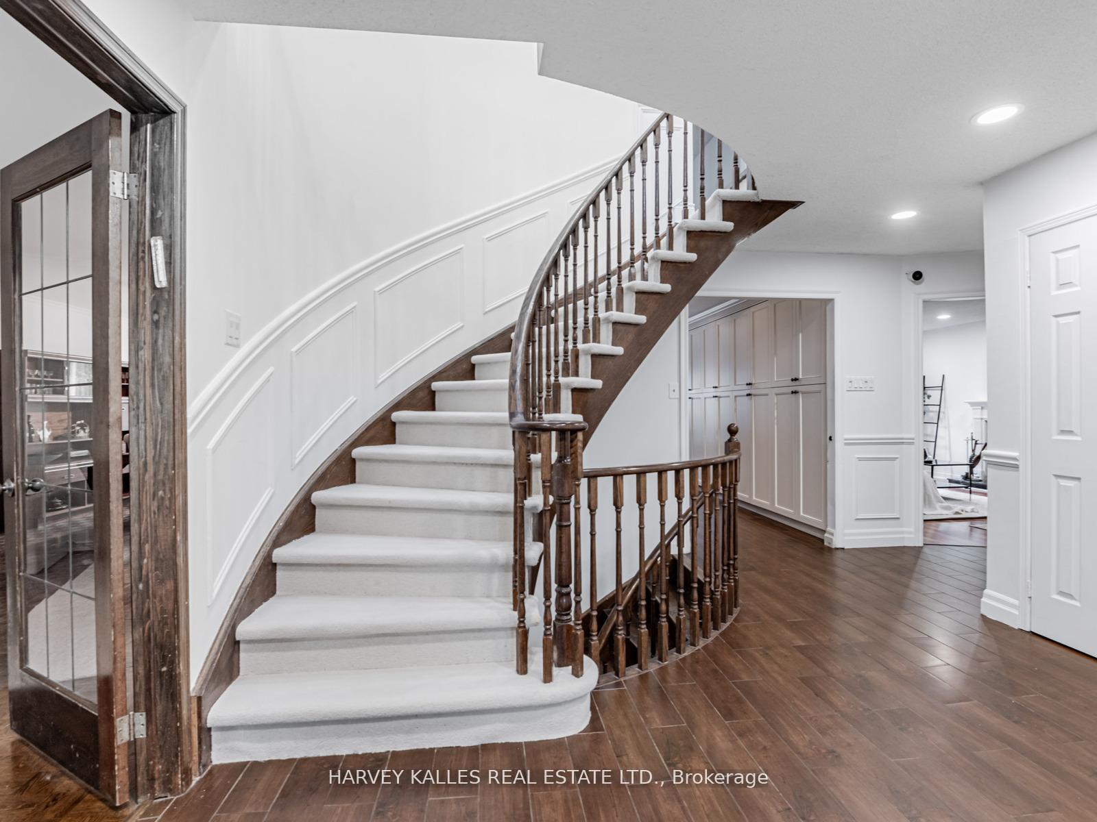 Photo 21 of 85 Franmore Circle, Vaughan, Crestwood-Springfarm-Yorkhill — HOMEH