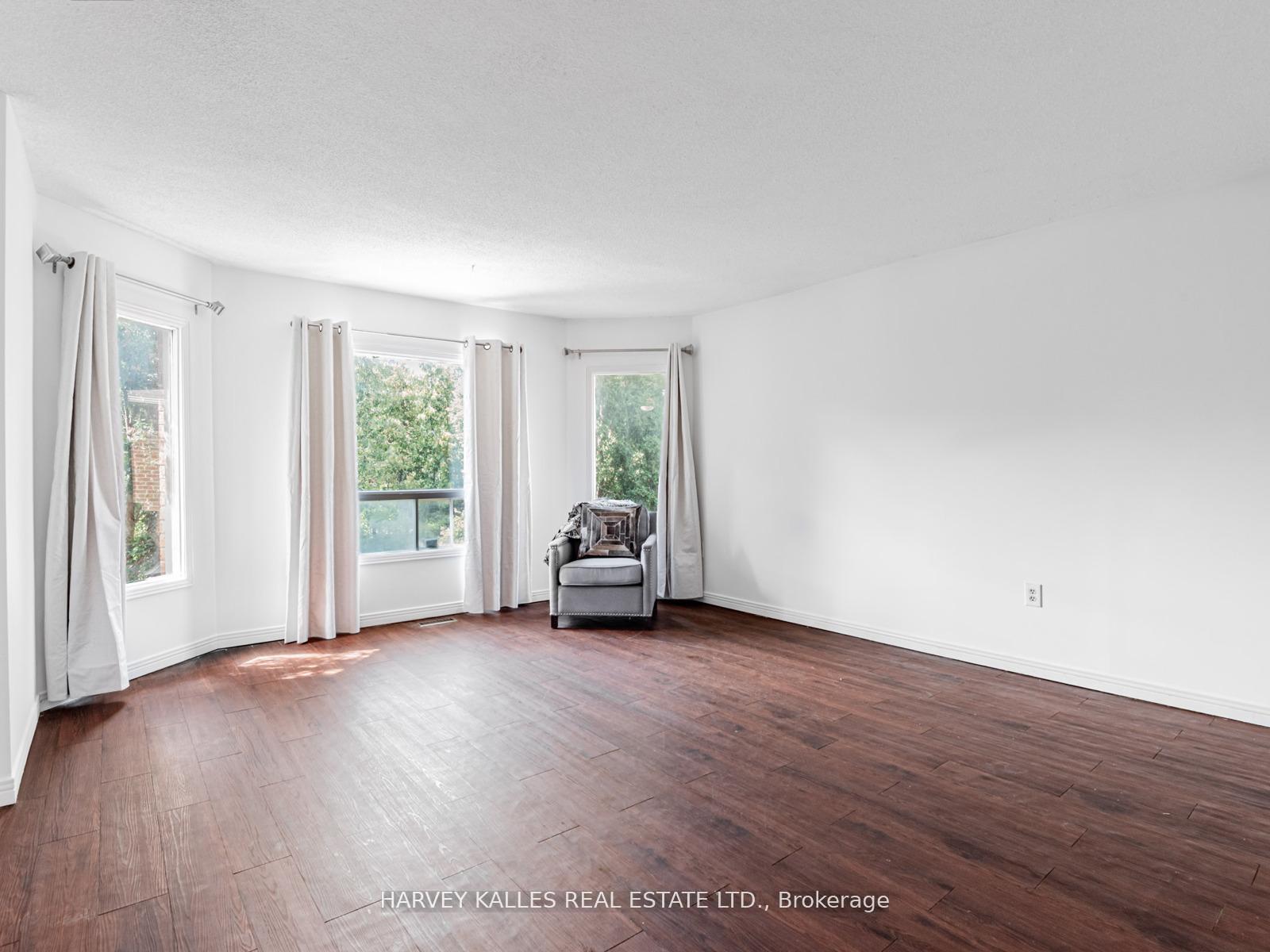 Photo 27 of 85 Franmore Circle, Vaughan, Crestwood-Springfarm-Yorkhill — HOMEH