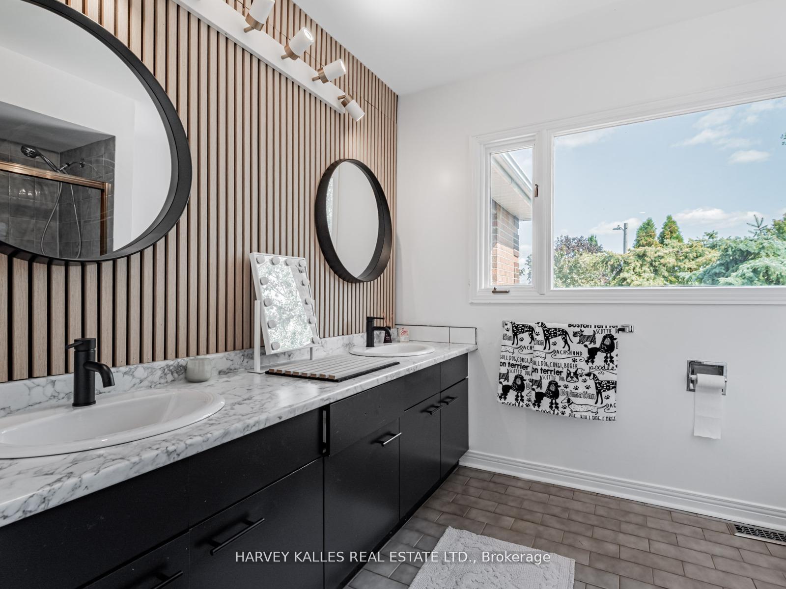Photo 30 of 85 Franmore Circle, Vaughan, Crestwood-Springfarm-Yorkhill — HOMEH