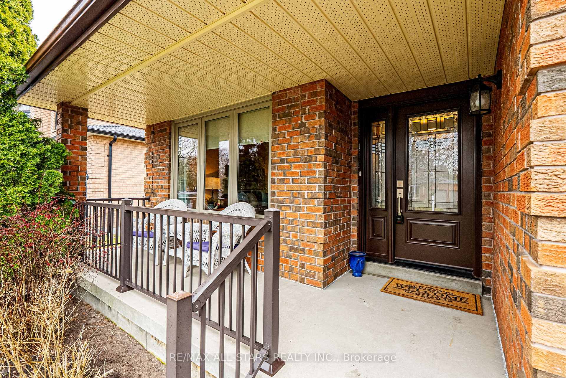 Photo 2 of 15 St Johns Court, Uxbridge — HOMEH