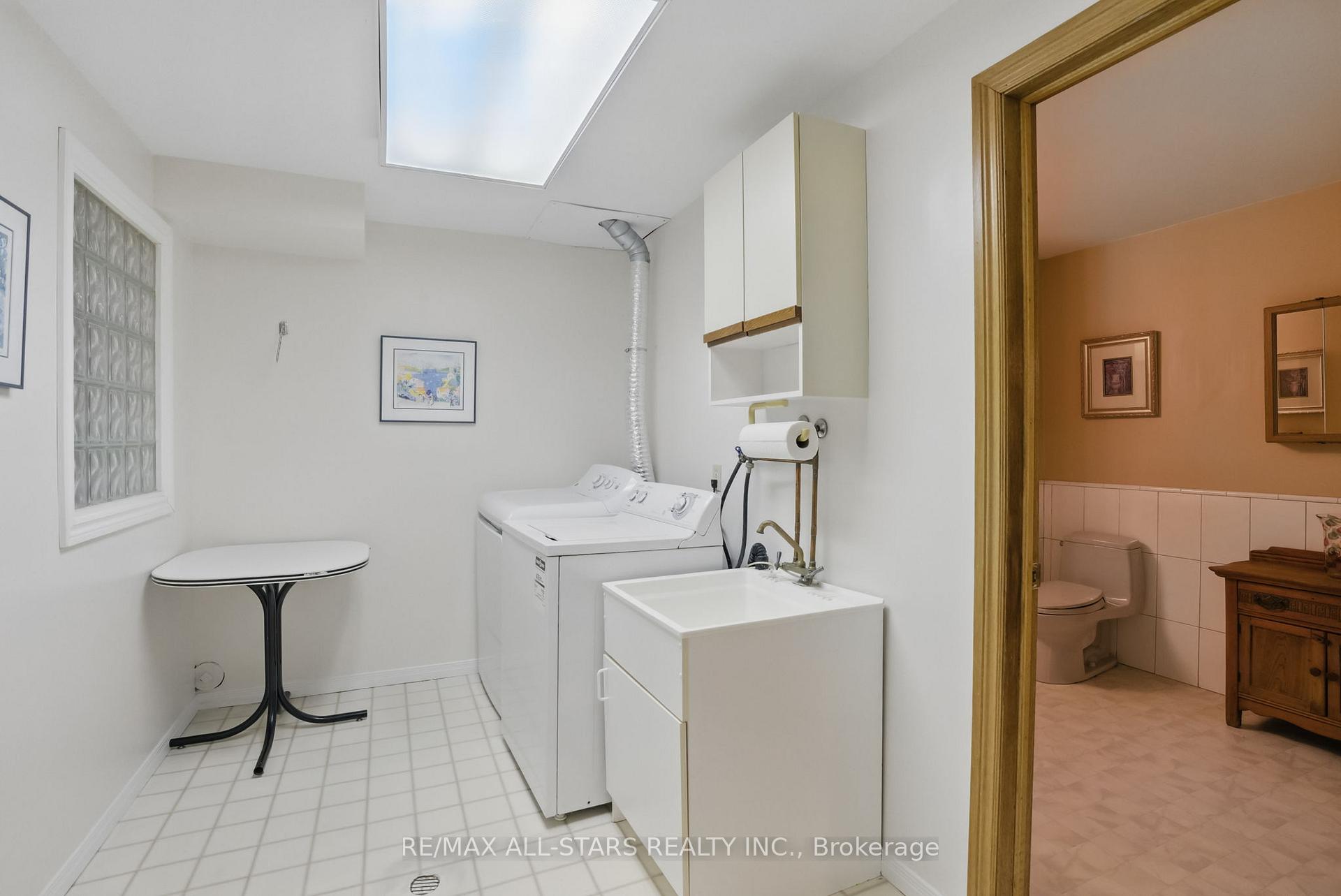 Photo 30 of 15 St Johns Court, Uxbridge — HOMEH
