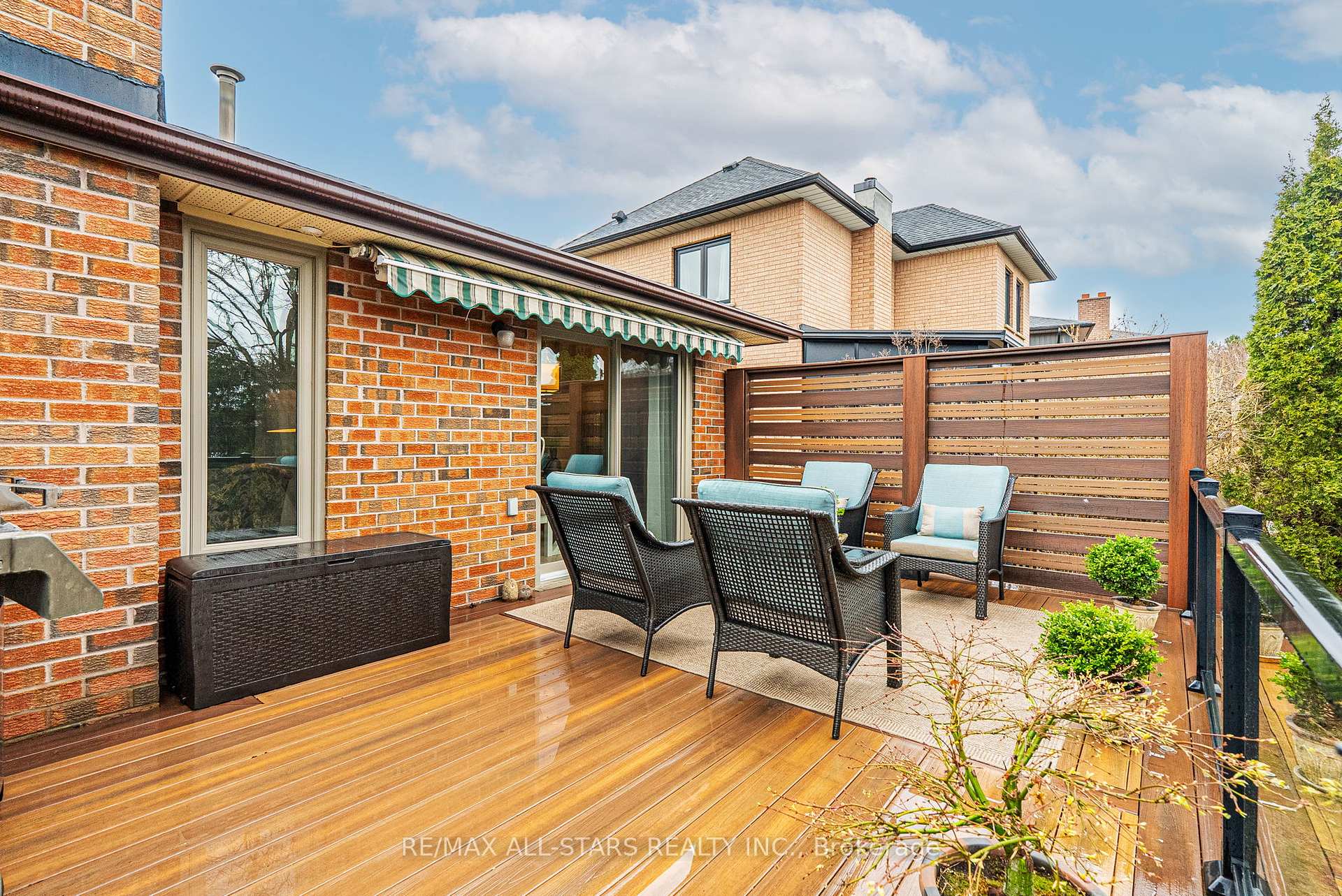 Photo 34 of 15 St Johns Court, Uxbridge — HOMEH