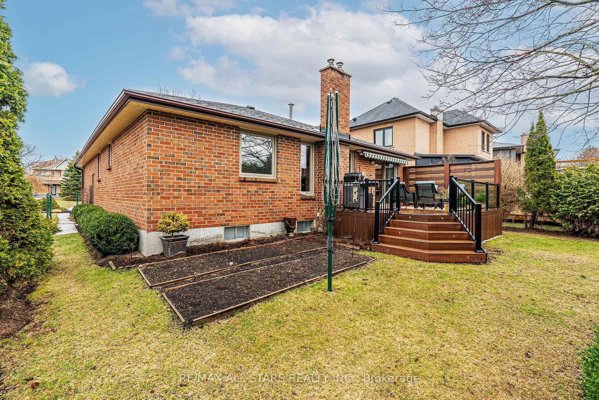 Photo 35 of 15 St Johns Court, Uxbridge — HOMEH