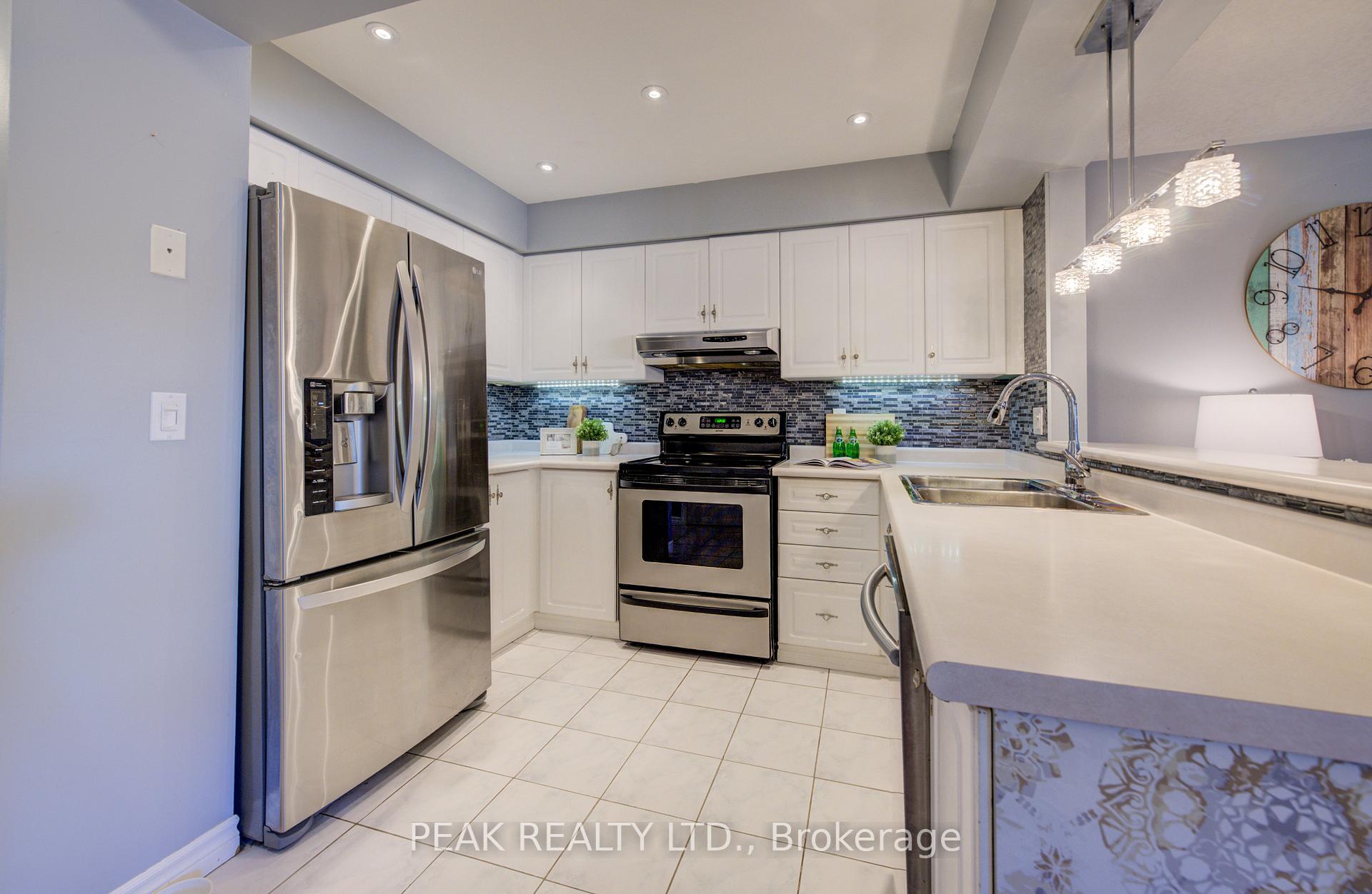 Photo 8 of 543 Mariner Drive, Waterloo — HOMEH