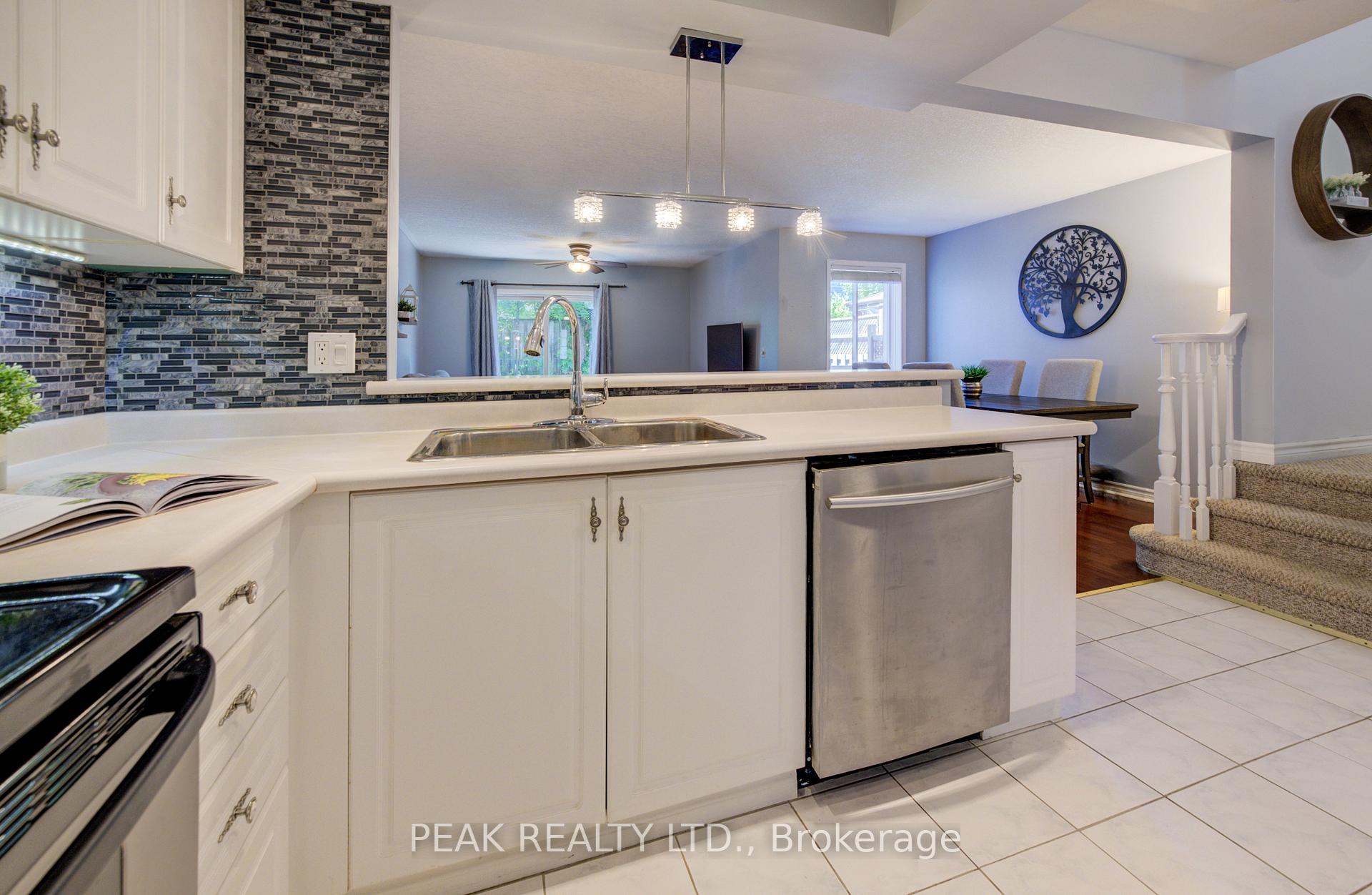Photo 11 of 543 Mariner Drive, Waterloo — HOMEH