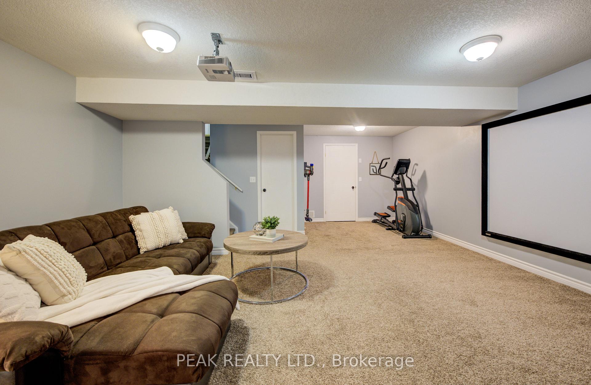 Photo 28 of 543 Mariner Drive, Waterloo — HOMEH
