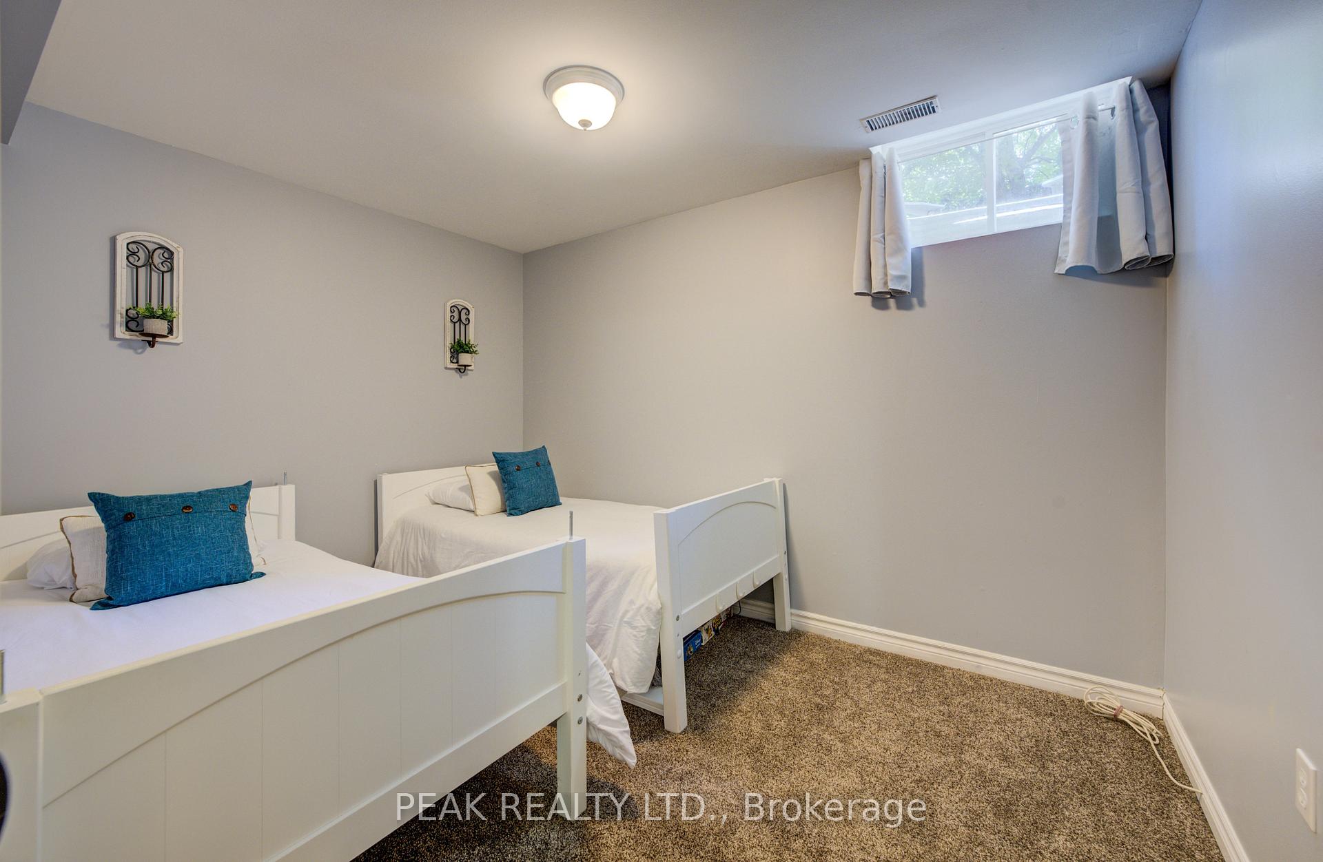 Photo 30 of 543 Mariner Drive, Waterloo — HOMEH