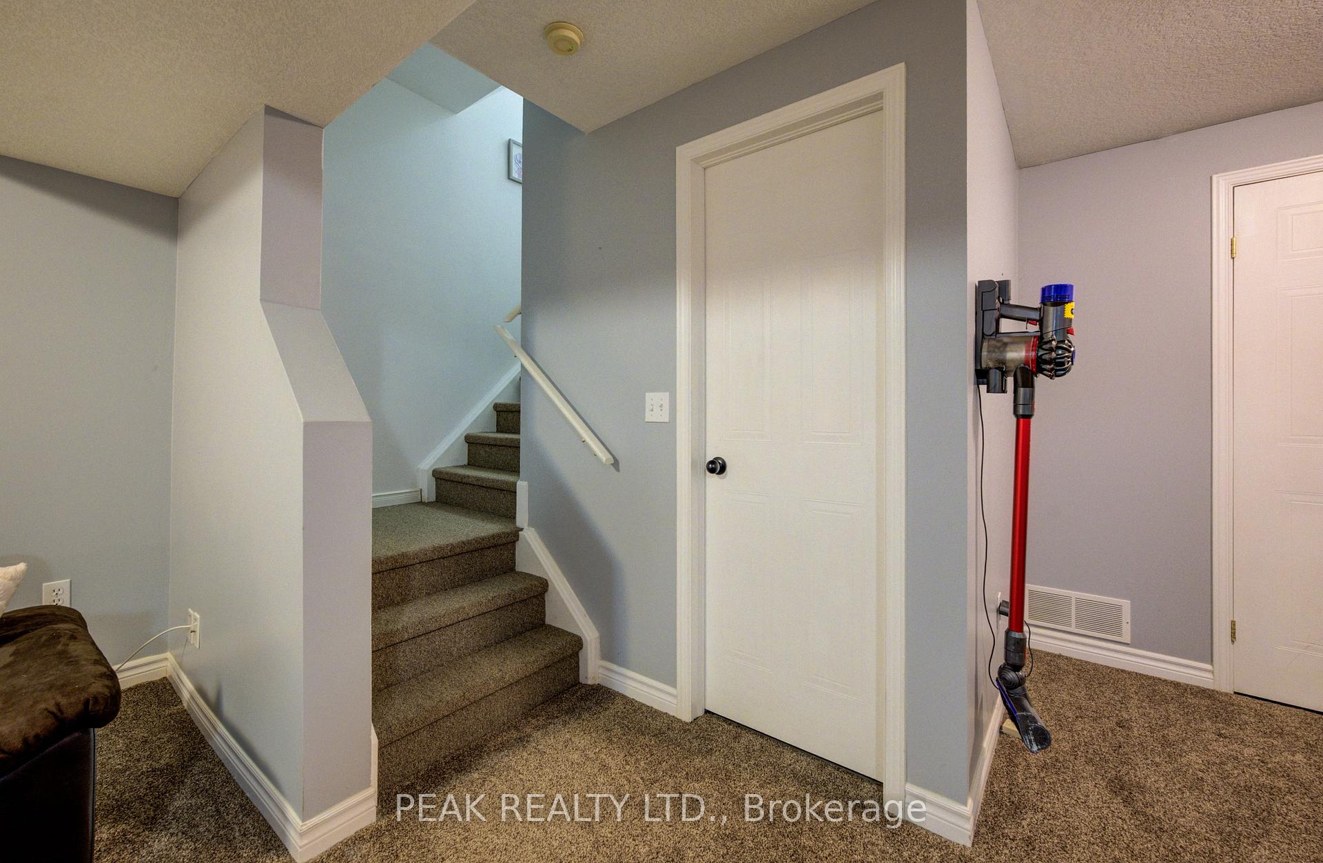 Photo 31 of 543 Mariner Drive, Waterloo — HOMEH