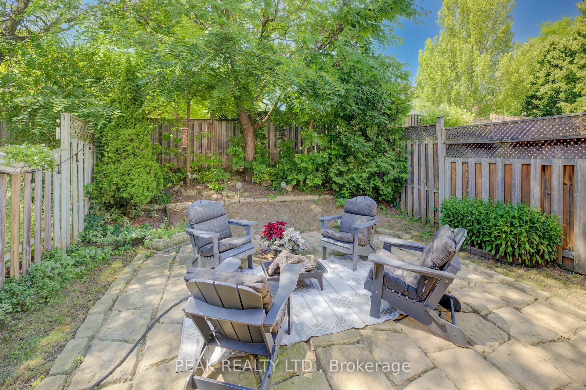 Photo 32 of 543 Mariner Drive, Waterloo — HOMEH