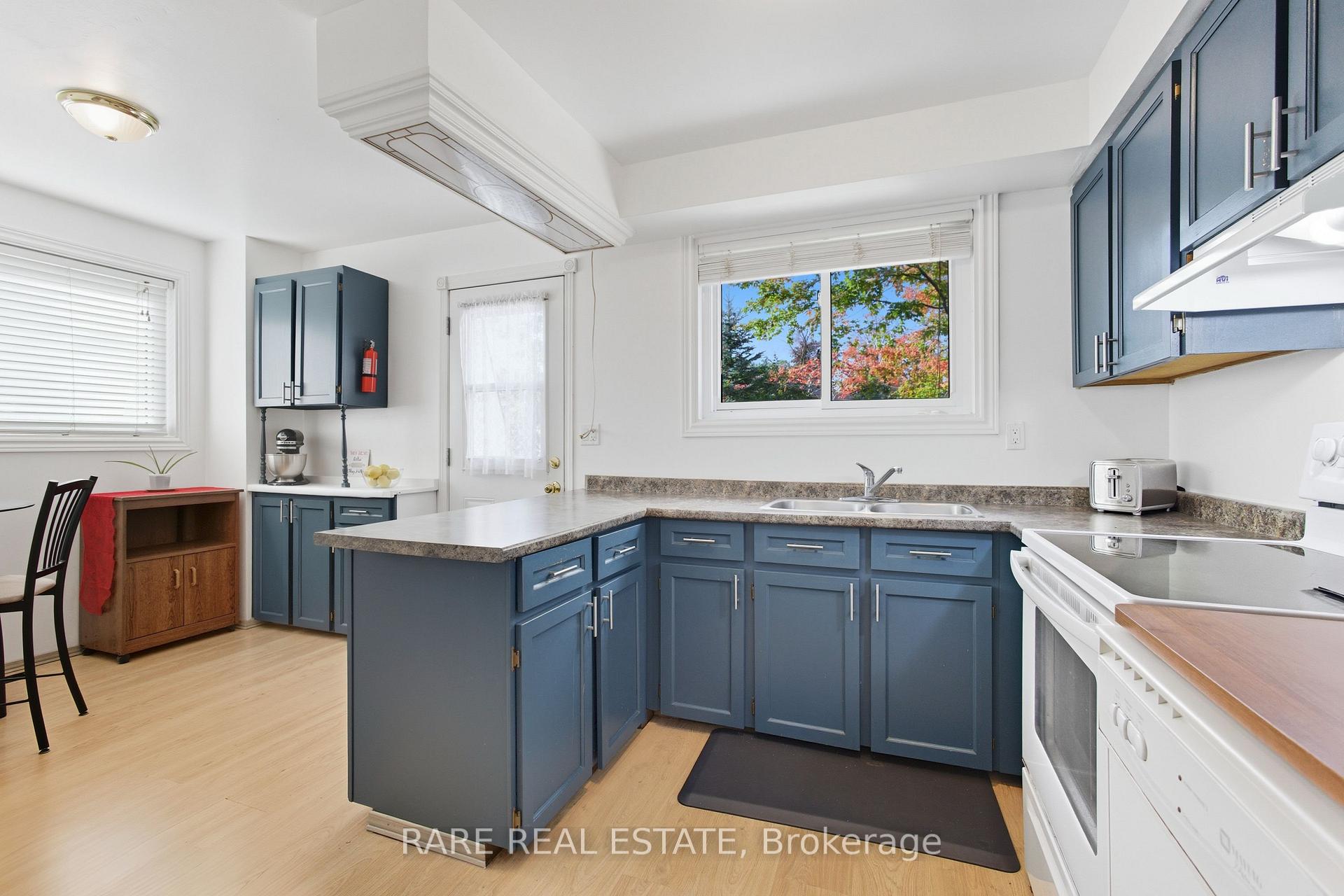 Photo 33 of 66 Springdale Drive, Barrie, Cundles East — HOMEH
