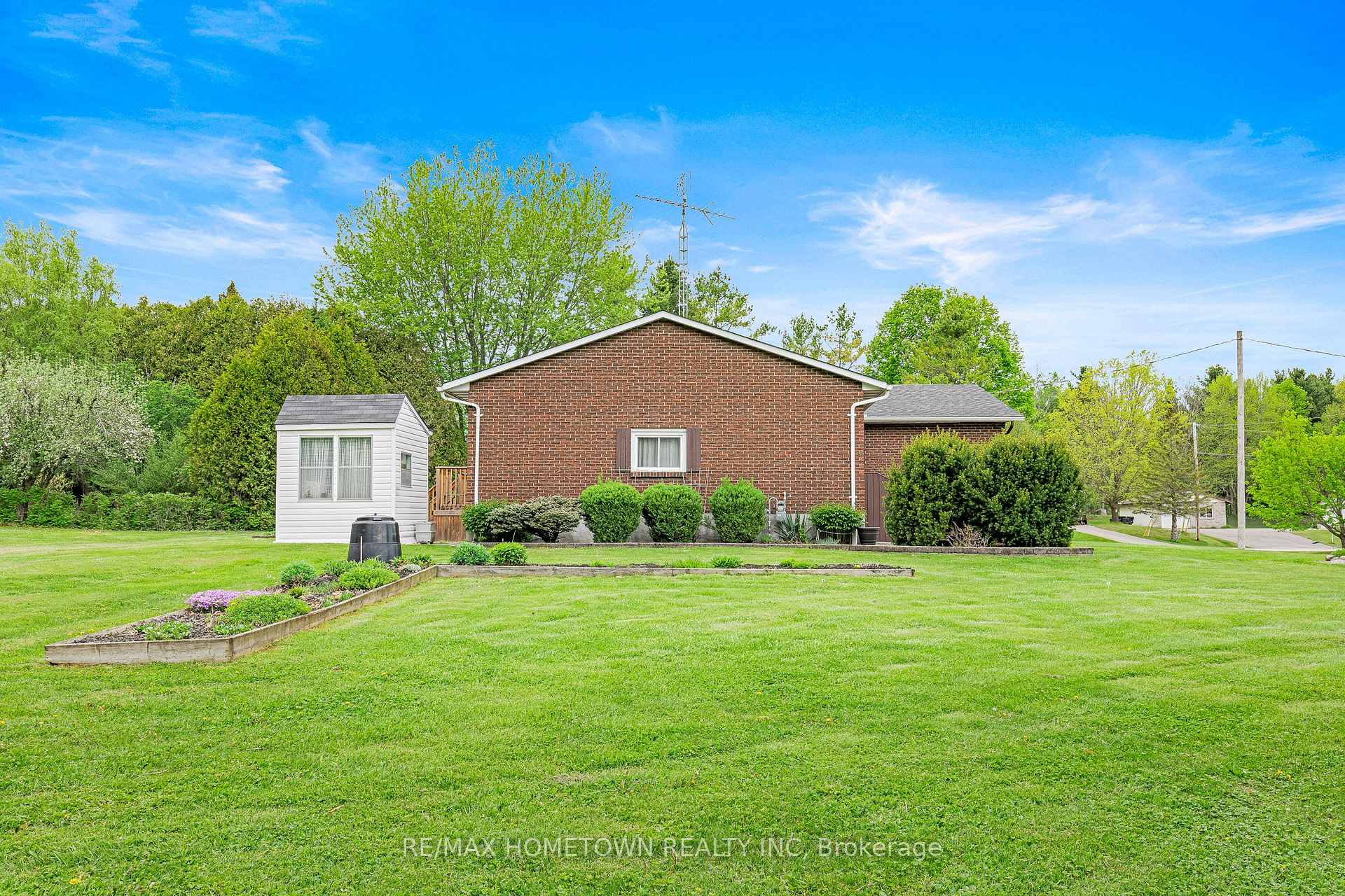 Photo 6 of 1 Maitland Drive, Augusta, Augusta Twp — HOMEH