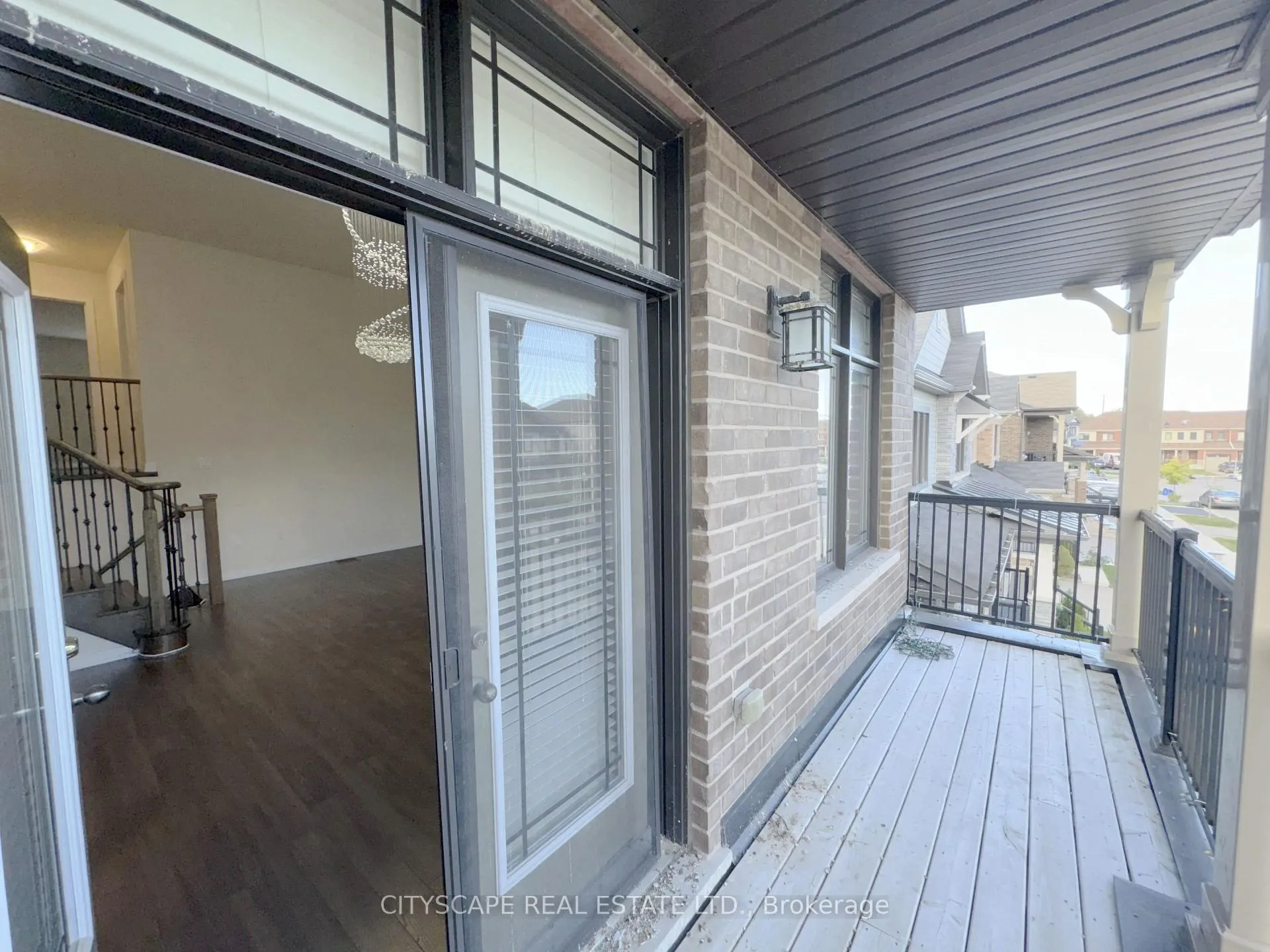 Photo 20 of 16 Pagebrook Crescent, Hamilton, Stoney Creek Mountain — HOMEH