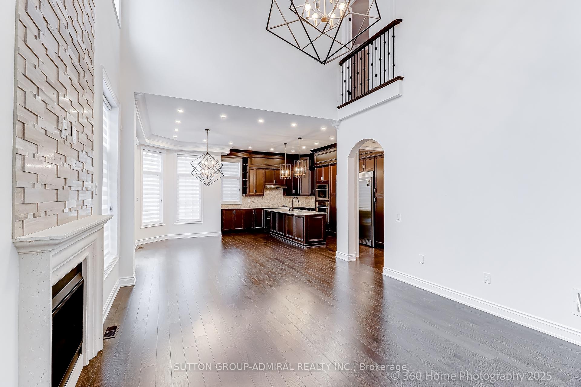 Photo 7 of 107 Queen Filomena Avenue, Vaughan, Patterson — HOMEH