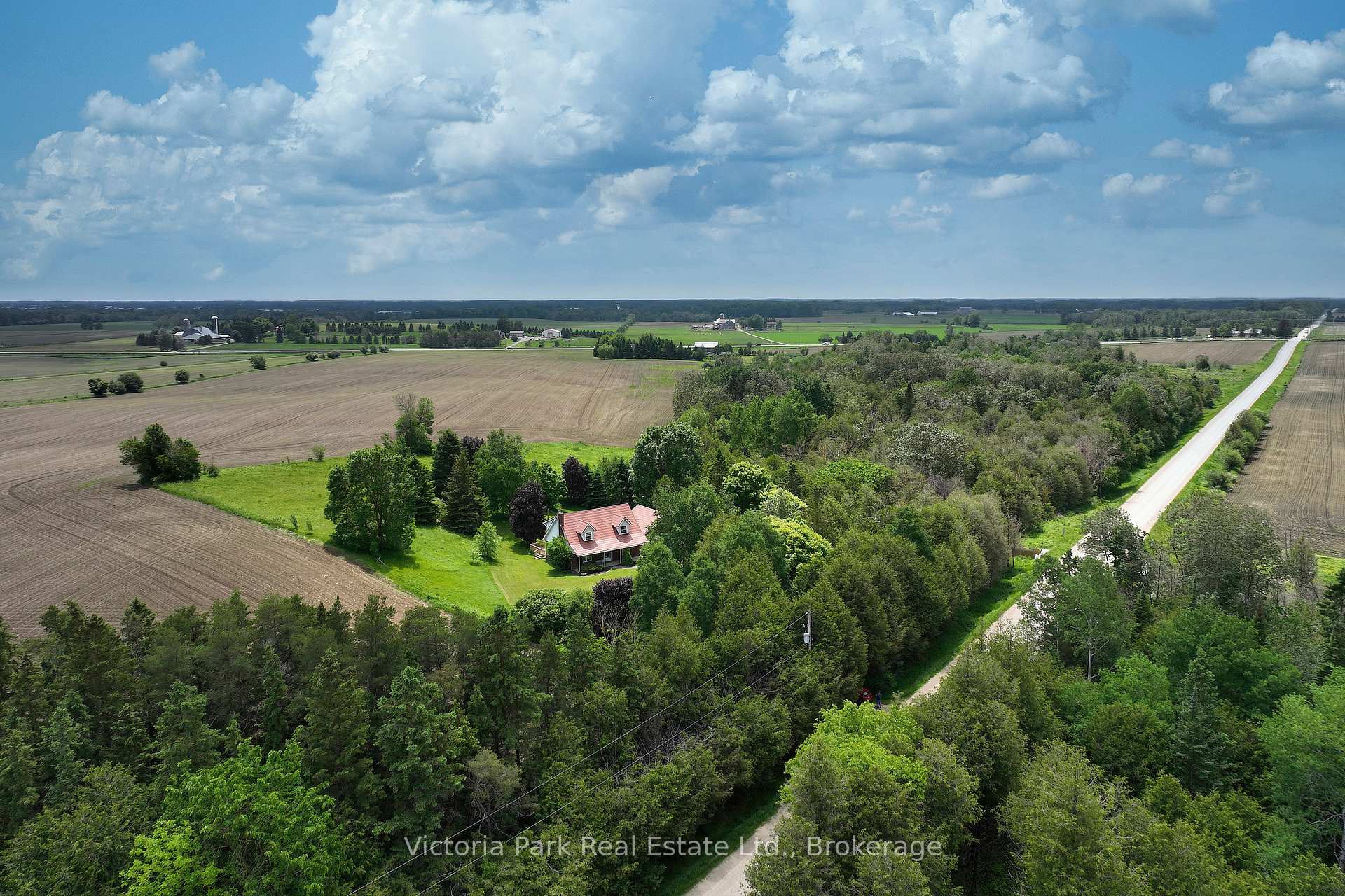 Photo 3 of 7135 3 Side Road E, Wellington North, Rural Wellington North — HOMEH