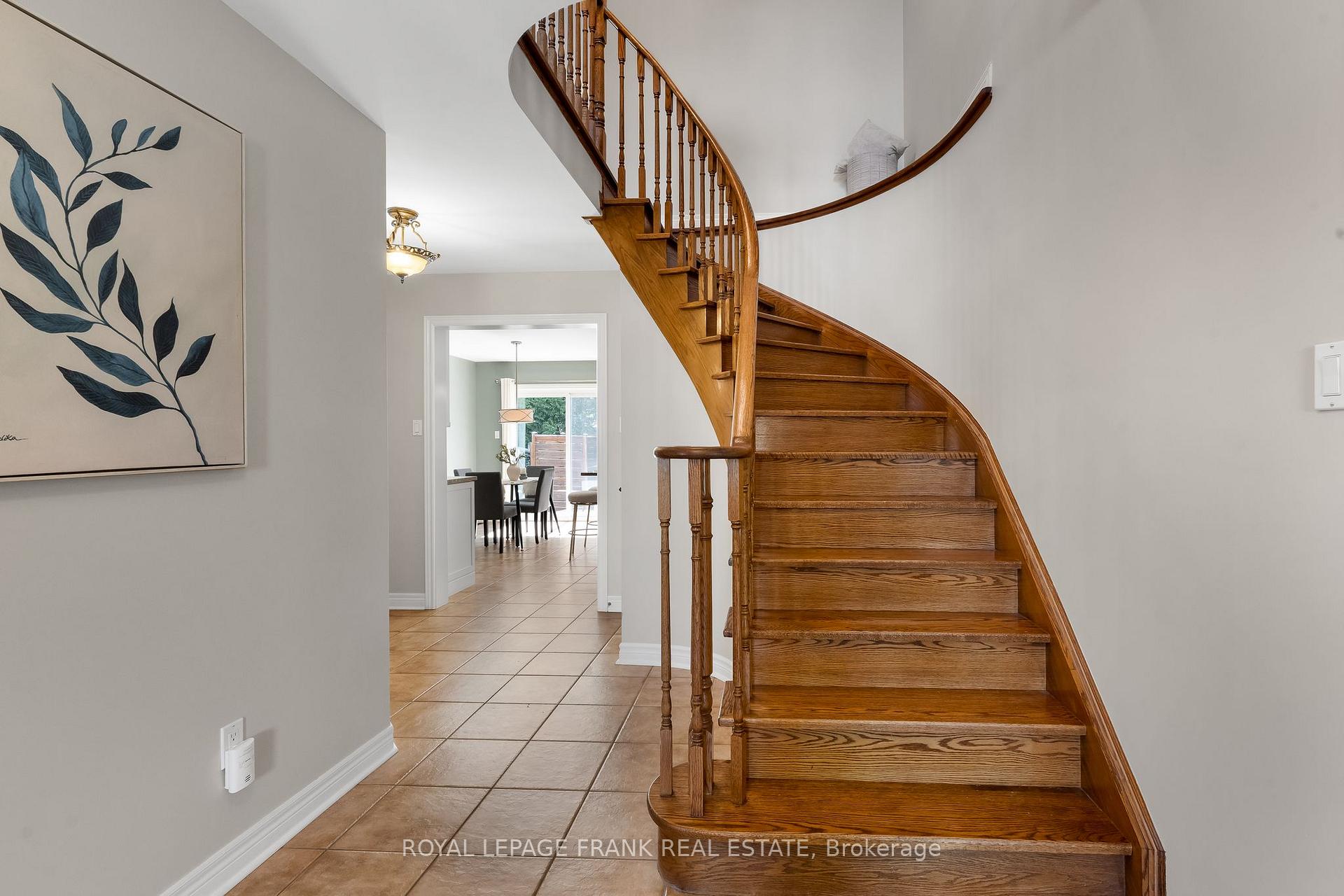 Photo 19 of 20 Galloway Crescent, Uxbridge — HOMEH