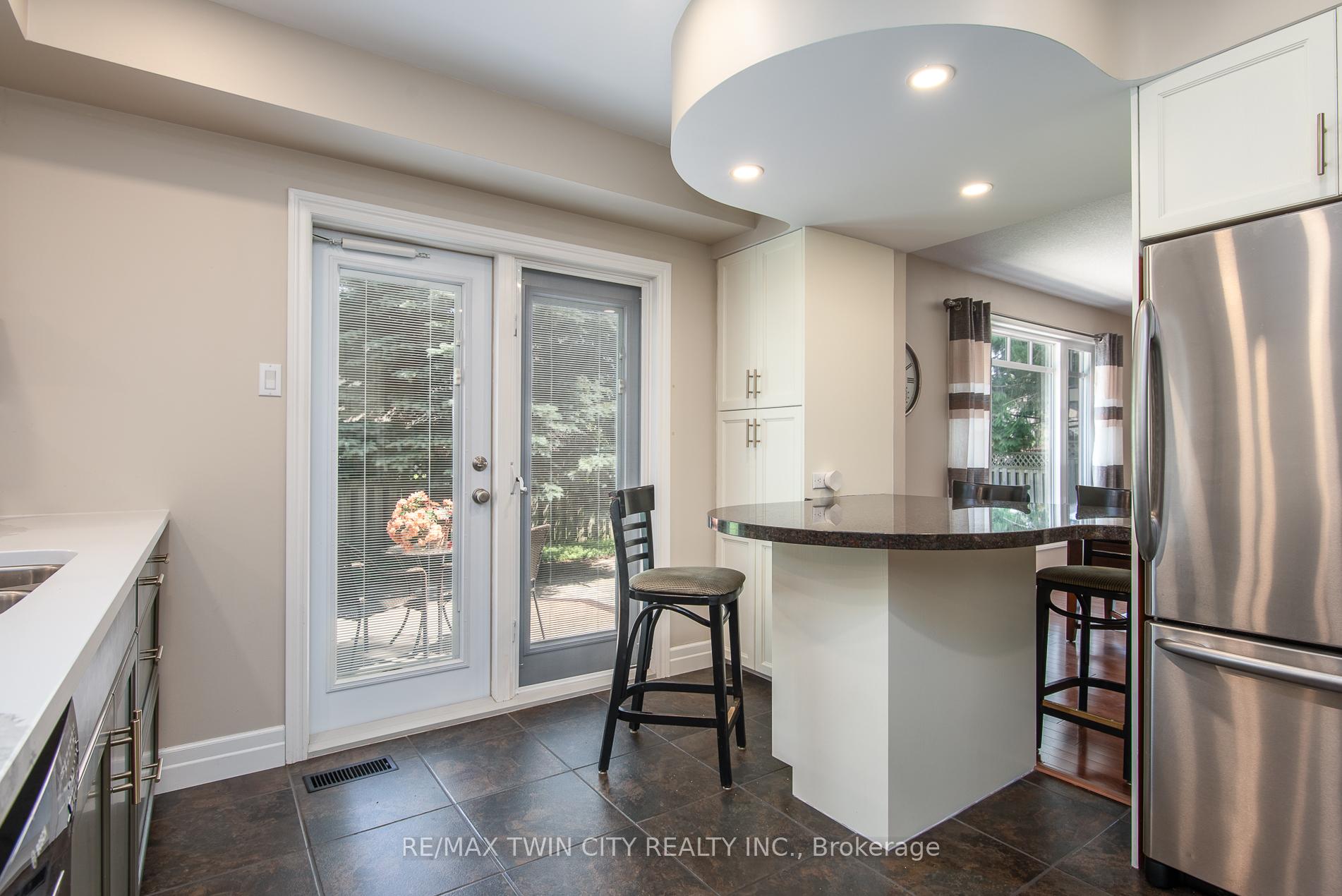 Photo 19 of 162 Ambleside Court, Waterloo — HOMEH
