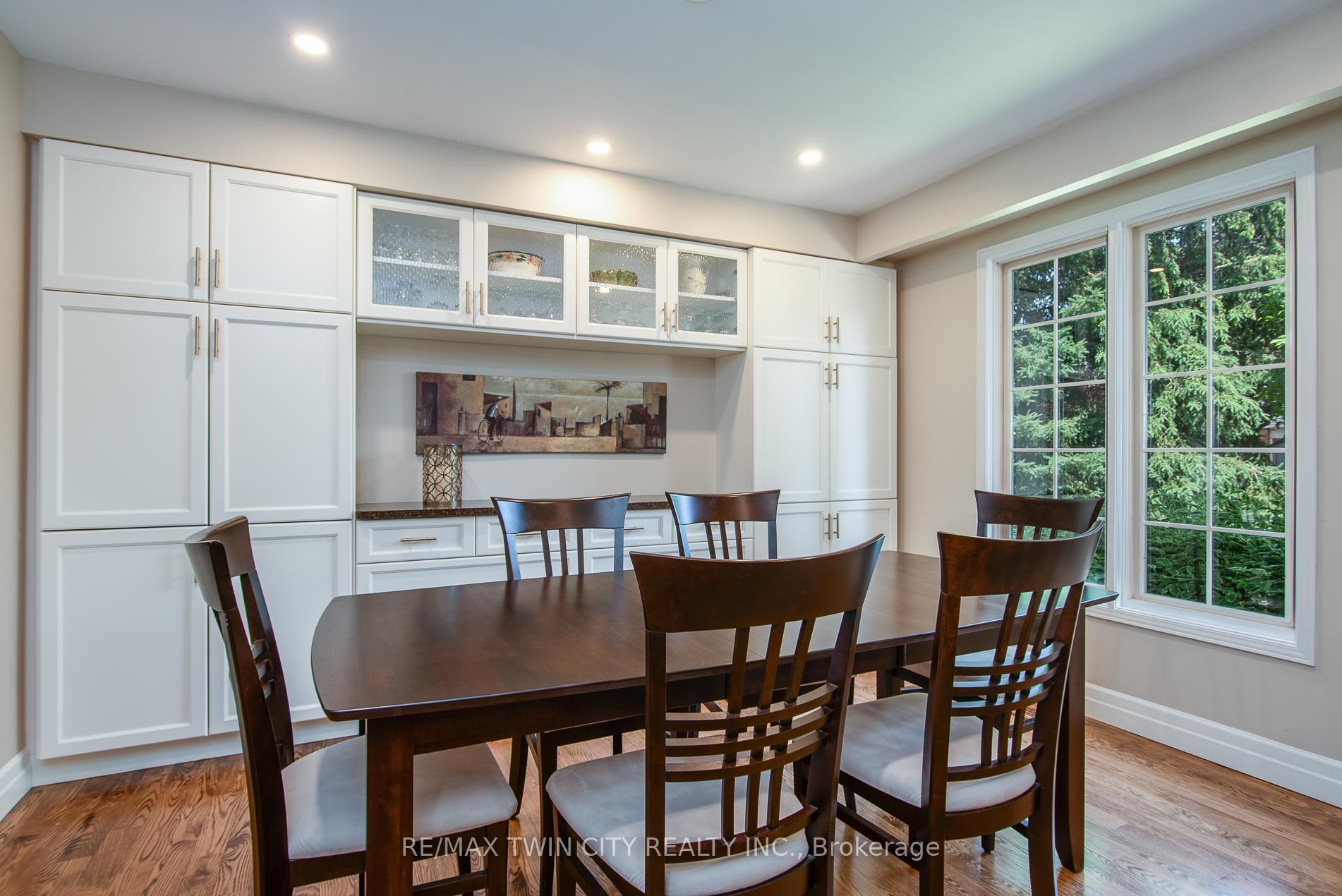 Photo 25 of 162 Ambleside Court, Waterloo — HOMEH