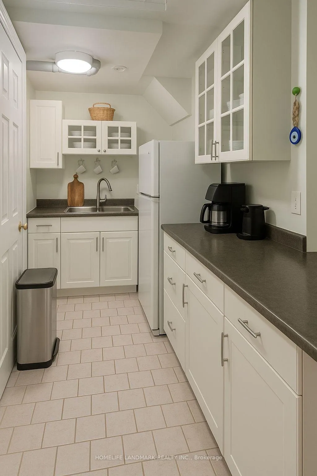 Photo 6 of 125 Stonebriar Drive, Vaughan, Maple — HOMEH