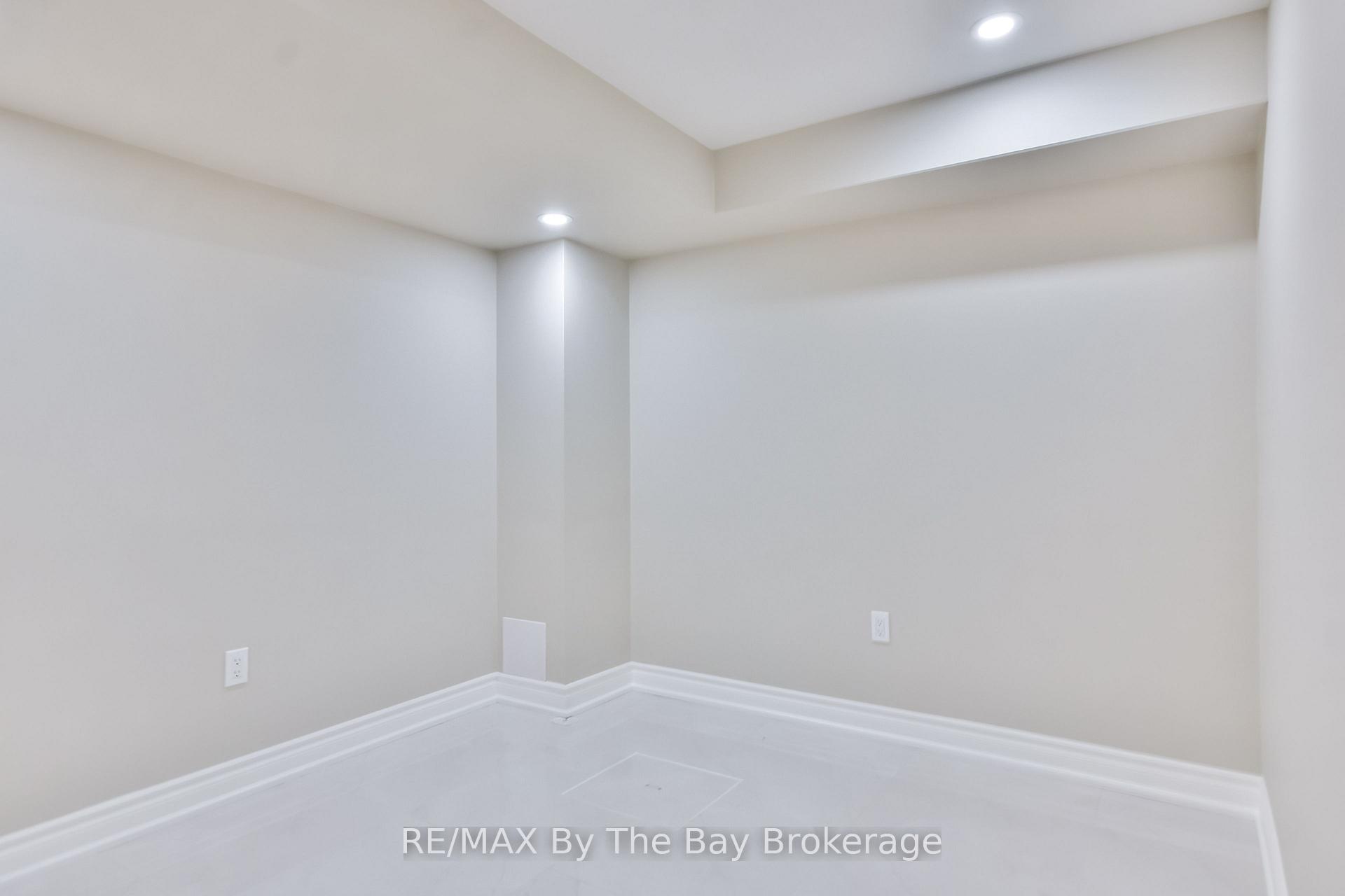 Photo 44 of 21 Amber Drive, Wasaga Beach — HOMEH