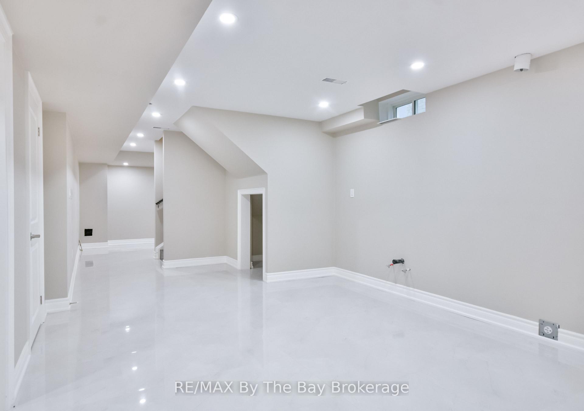 Photo 47 of 21 Amber Drive, Wasaga Beach — HOMEH