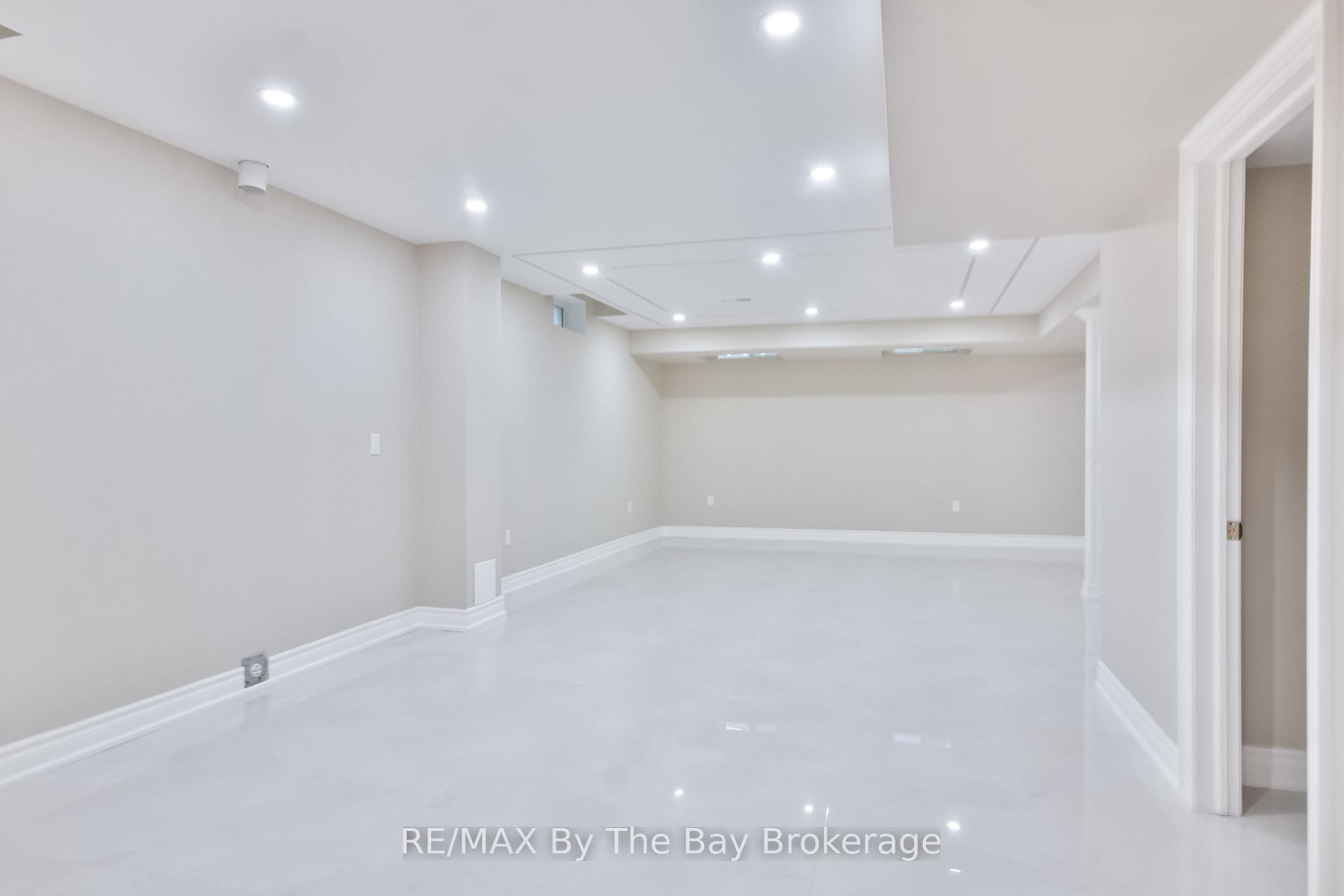 Photo 49 of 21 Amber Drive, Wasaga Beach — HOMEH