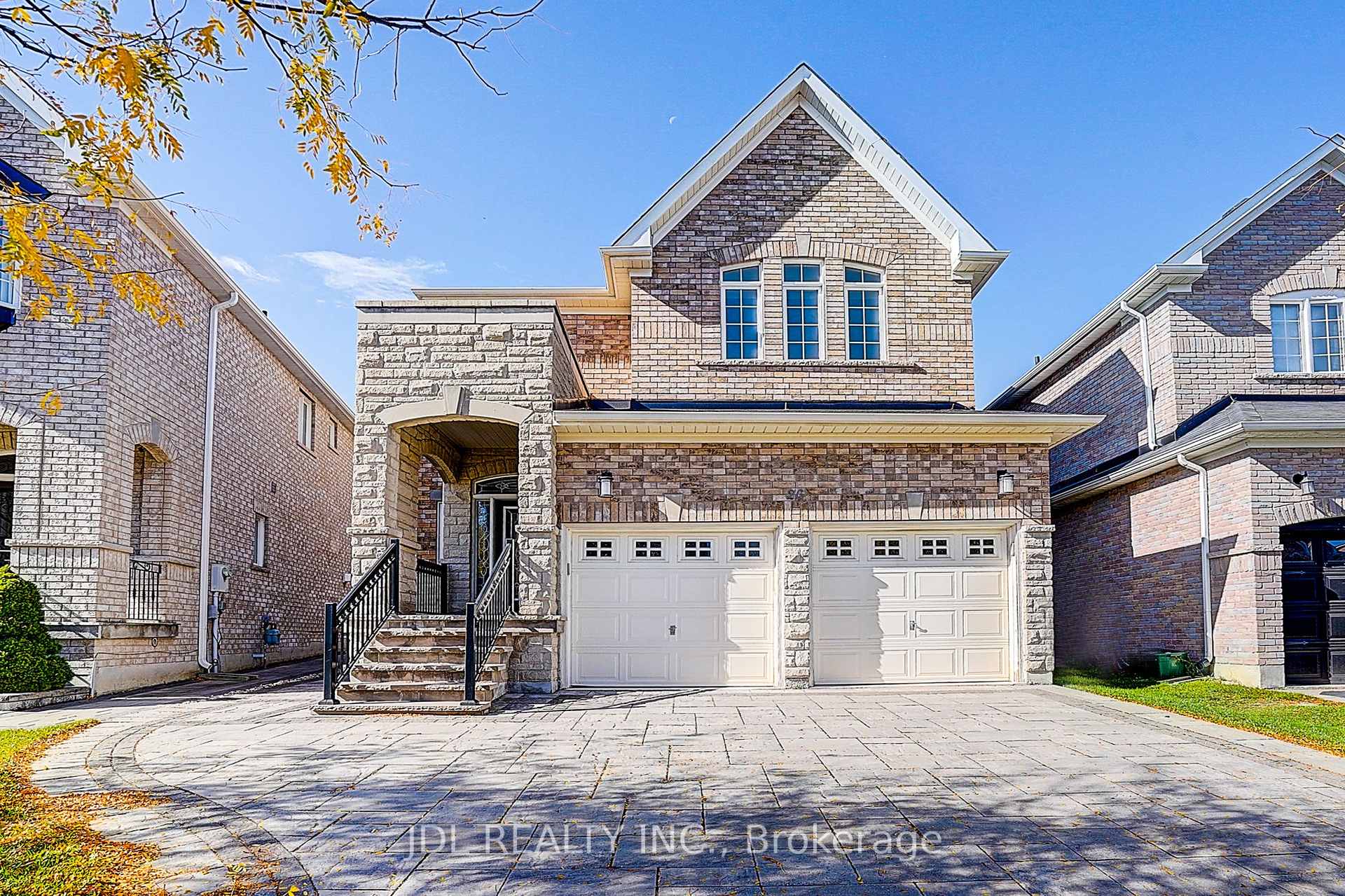 Photo 1 of 26 Santa Amato Crescent, Vaughan, Patterson — HOMEH