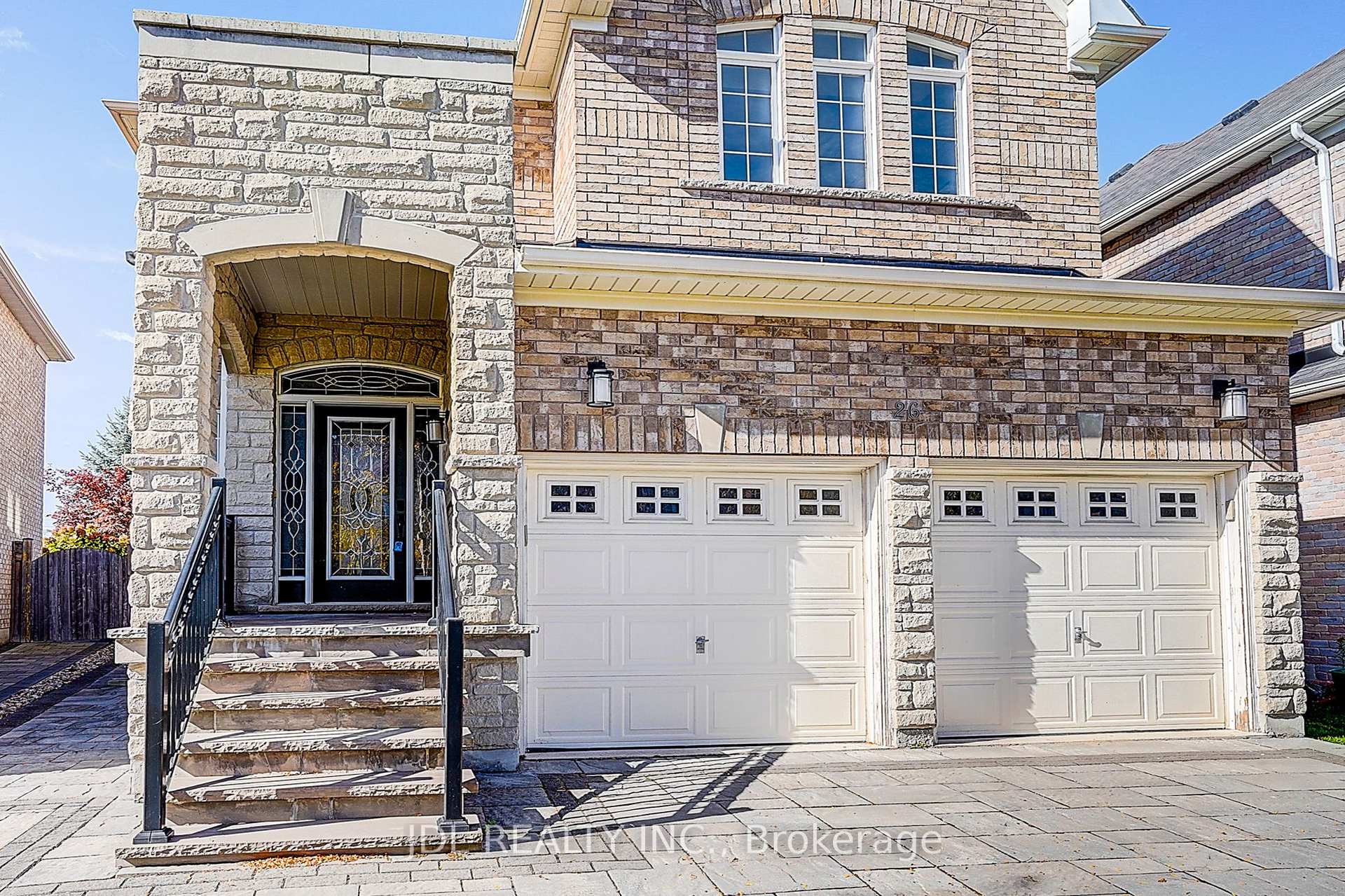 Photo 3 of 26 Santa Amato Crescent, Vaughan, Patterson — HOMEH