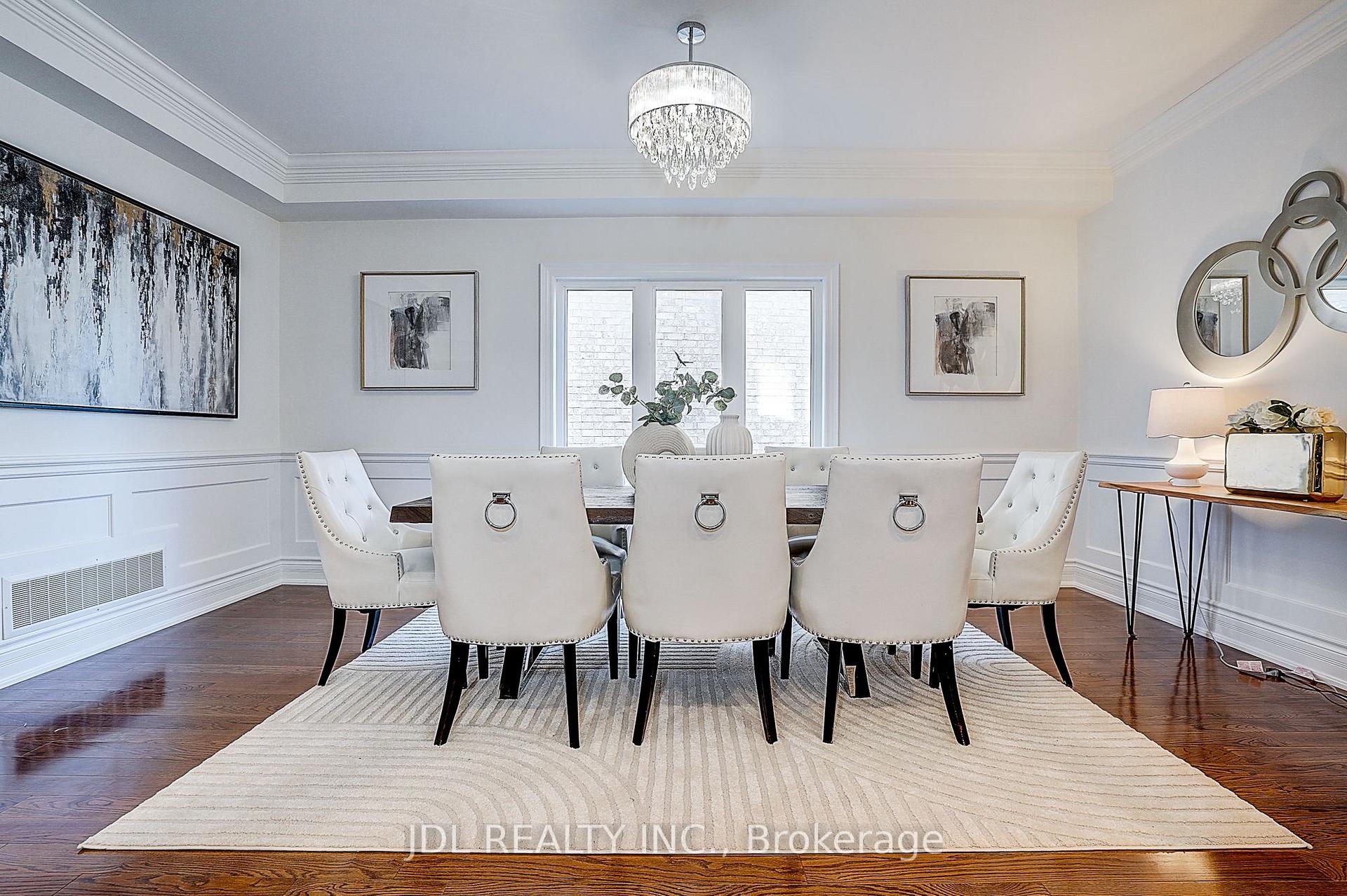 Photo 8 of 26 Santa Amato Crescent, Vaughan, Patterson — HOMEH