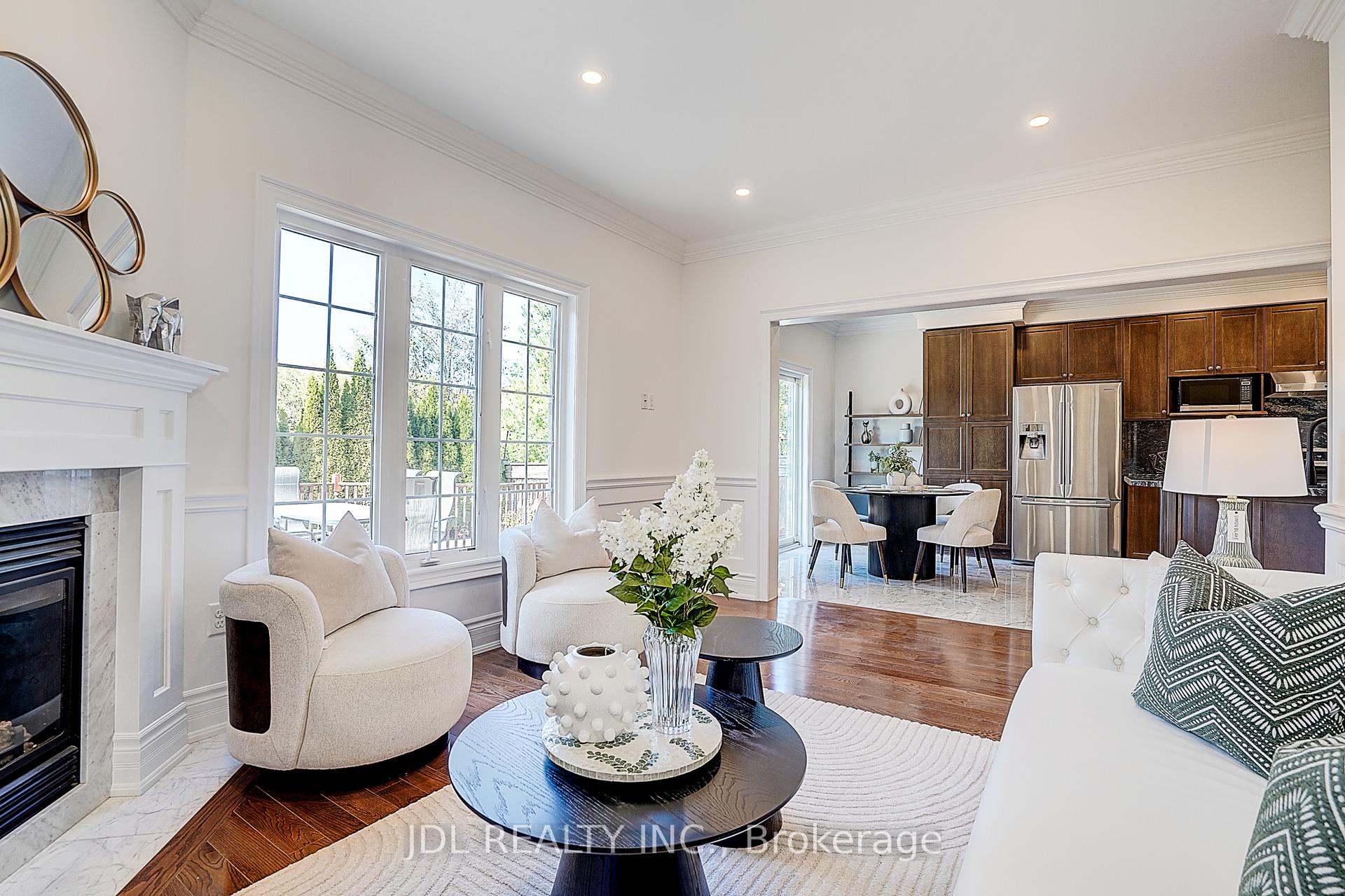 Photo 15 of 26 Santa Amato Crescent, Vaughan, Patterson — HOMEH