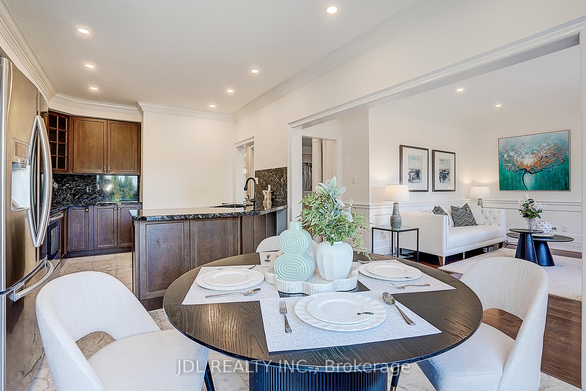 Photo 20 of 26 Santa Amato Crescent, Vaughan, Patterson — HOMEH