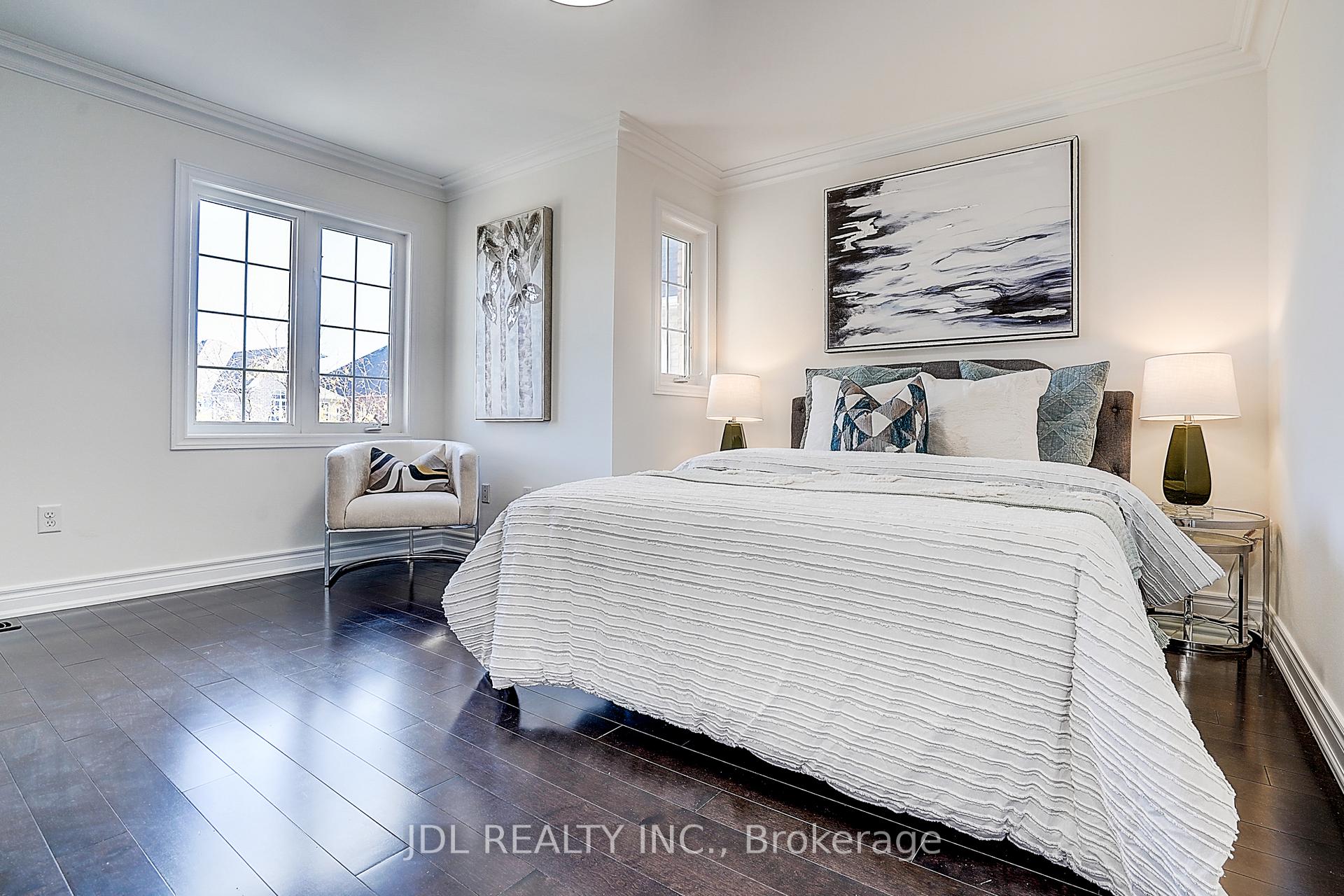 Photo 35 of 26 Santa Amato Crescent, Vaughan, Patterson — HOMEH
