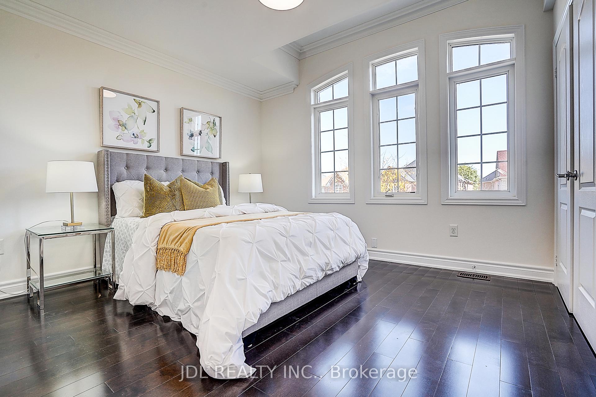 Photo 37 of 26 Santa Amato Crescent, Vaughan, Patterson — HOMEH