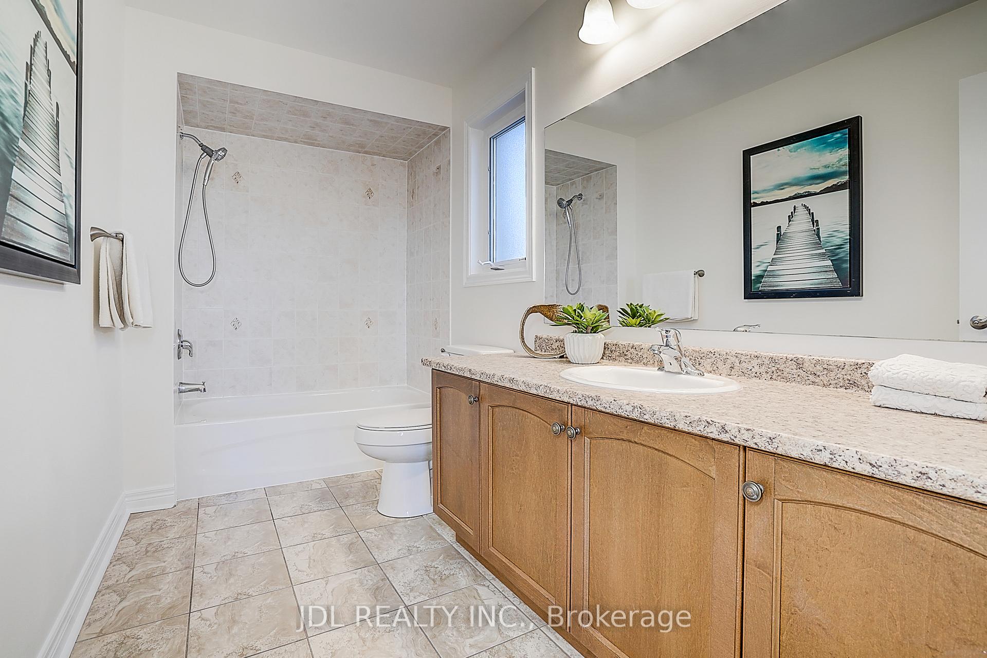 Photo 39 of 26 Santa Amato Crescent, Vaughan, Patterson — HOMEH