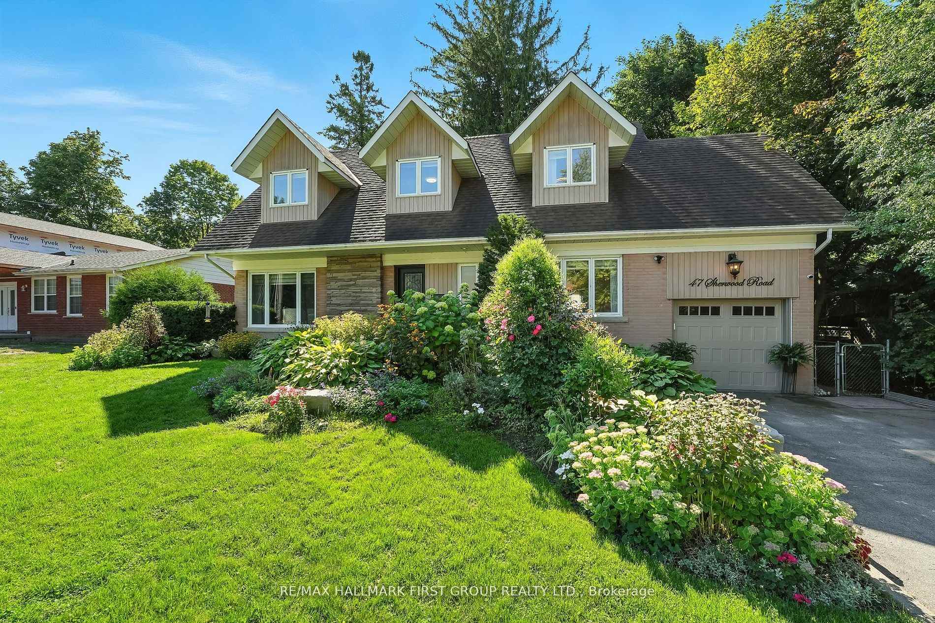 Photo 2 of 47 Sherwood Road E, Ajax, Central West — HOMEH
