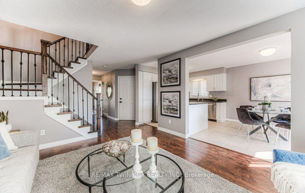 Photo 11 of 648 Brandenburg Boulevard, Waterloo — HOMEH