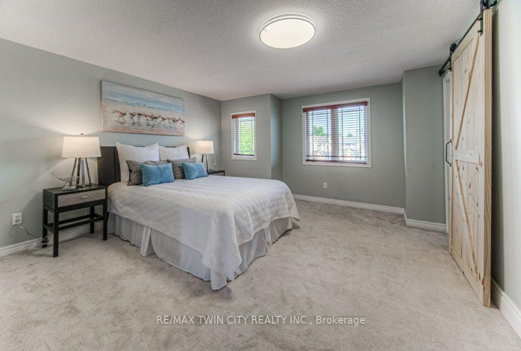 Photo 20 of 648 Brandenburg Boulevard, Waterloo — HOMEH