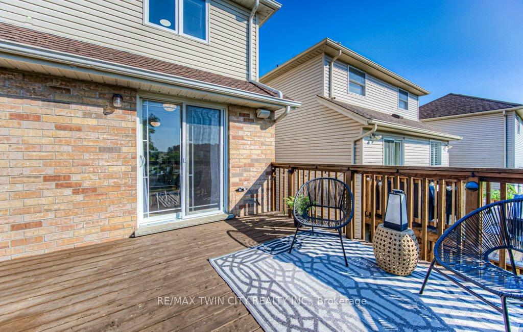 Photo 35 of 648 Brandenburg Boulevard, Waterloo — HOMEH
