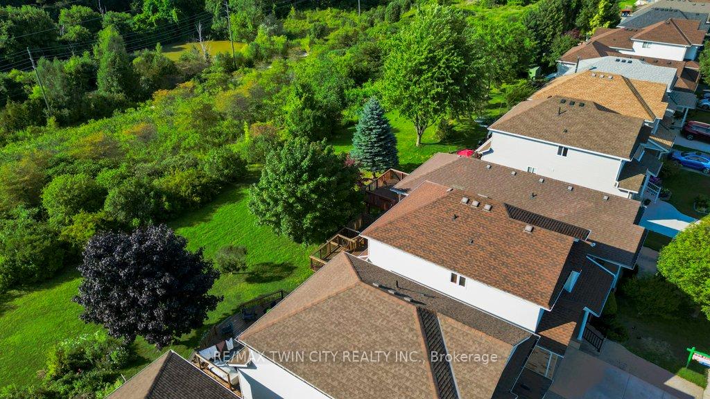 Photo 45 of 648 Brandenburg Boulevard, Waterloo — HOMEH