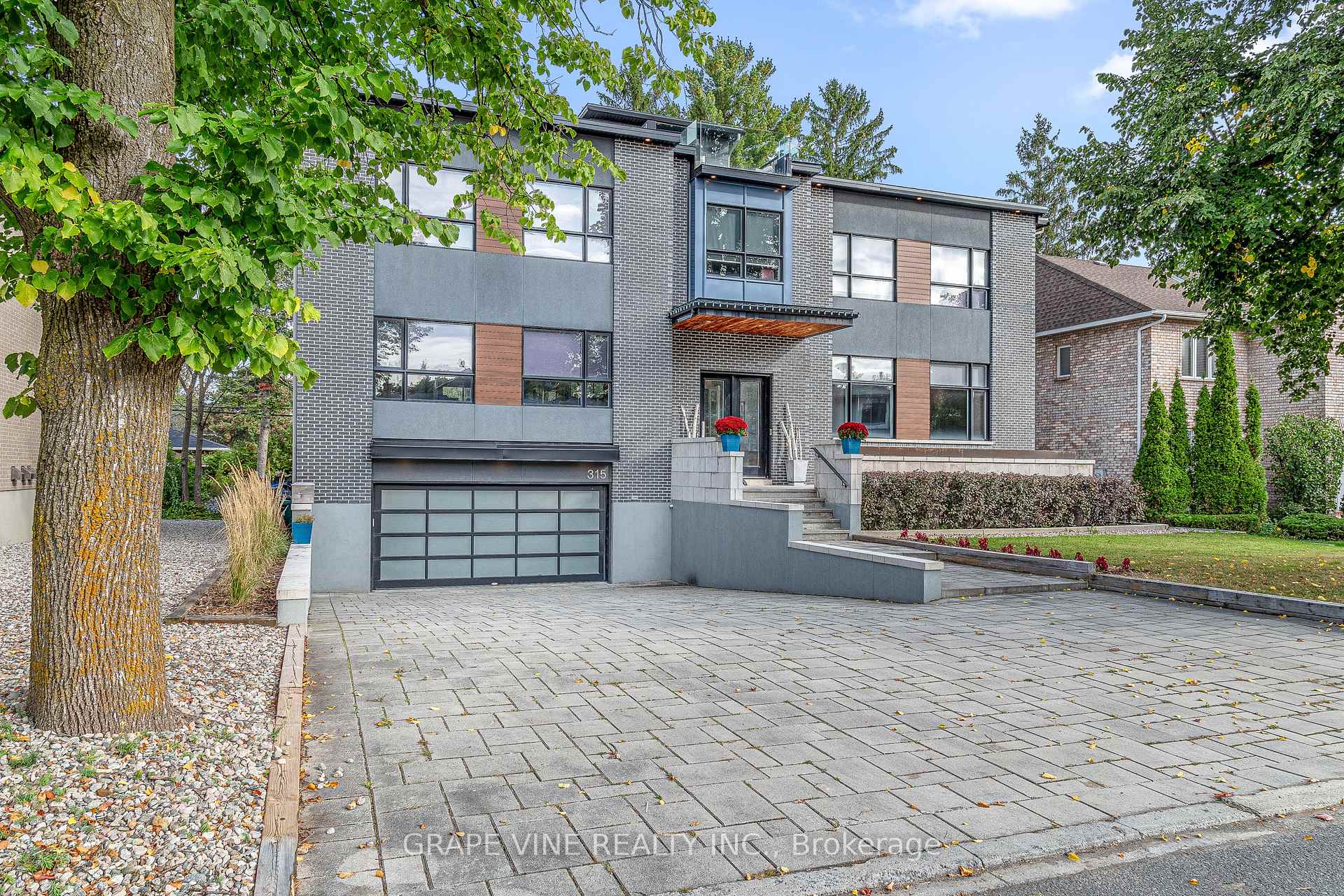 Front of 315 Crestview Road