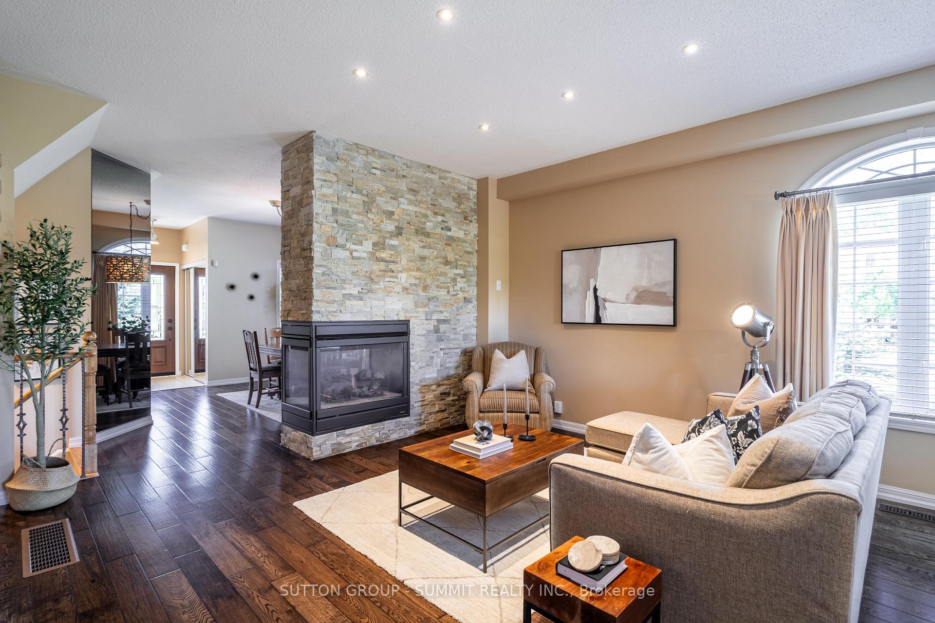 Photo 9 of 55 Meadows End Crescent, Uxbridge — HOMEH